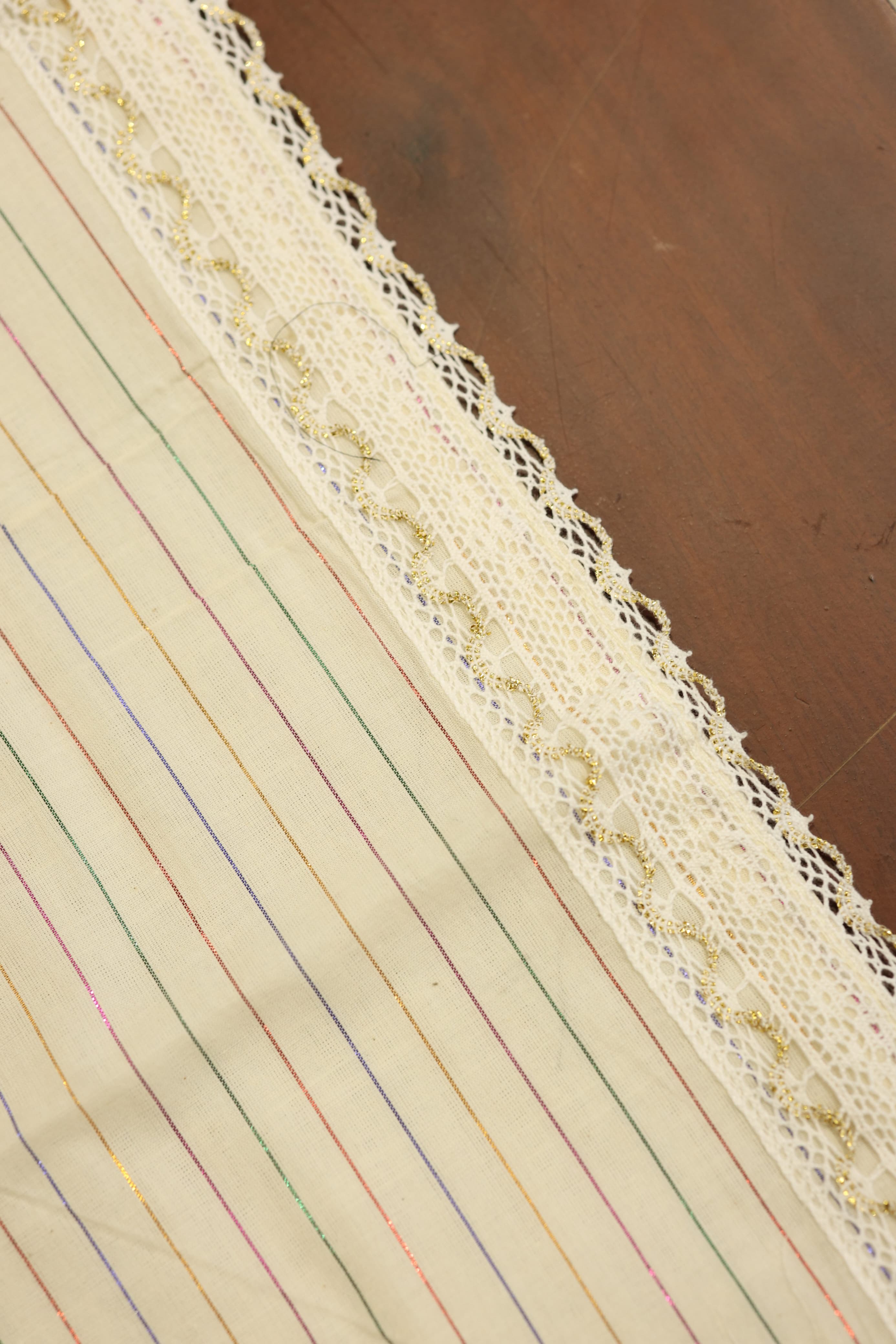 Onam Table Runner - 6 seater