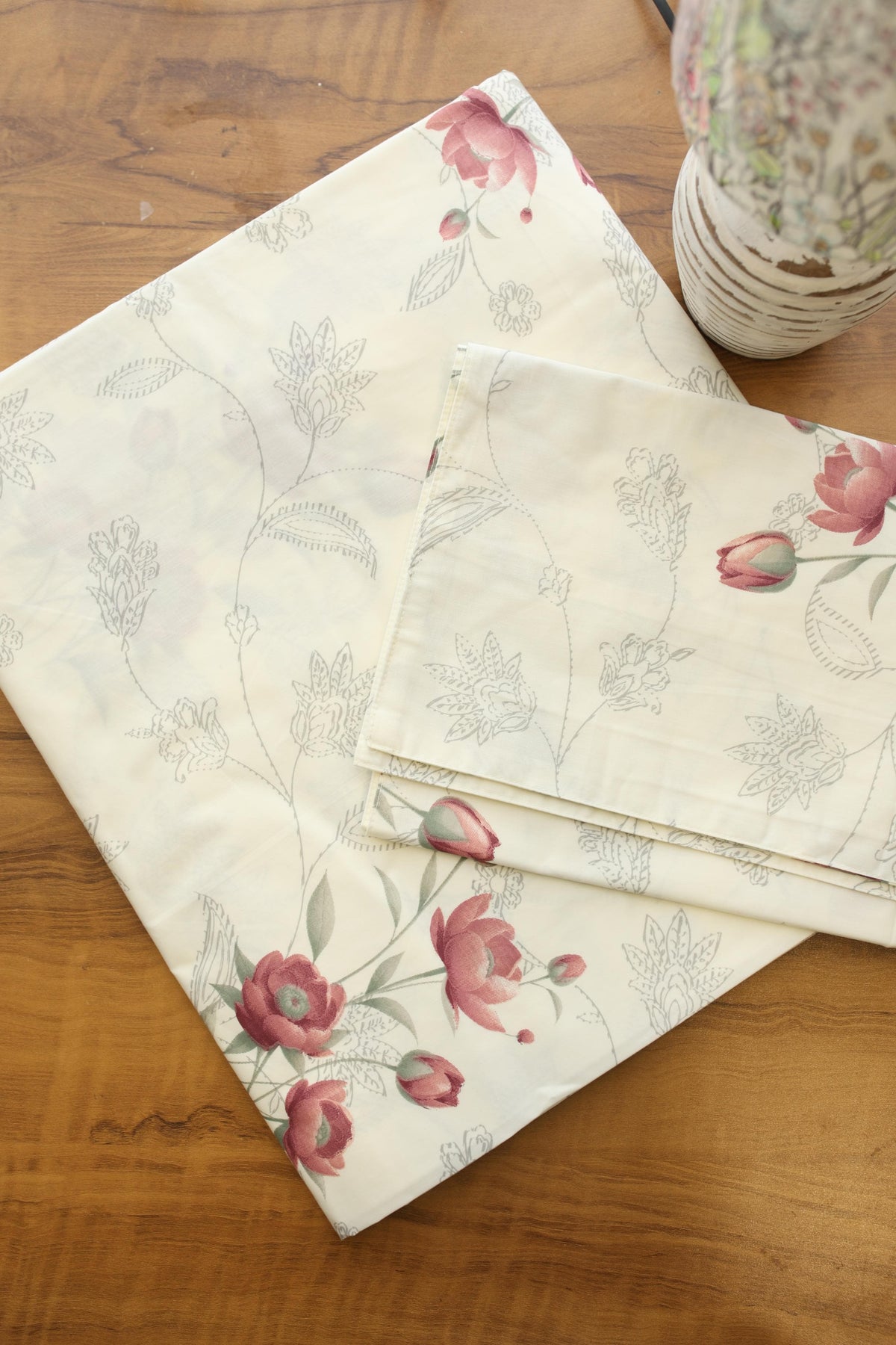Bedsheets - Super King soft cotton english floral bedsheet