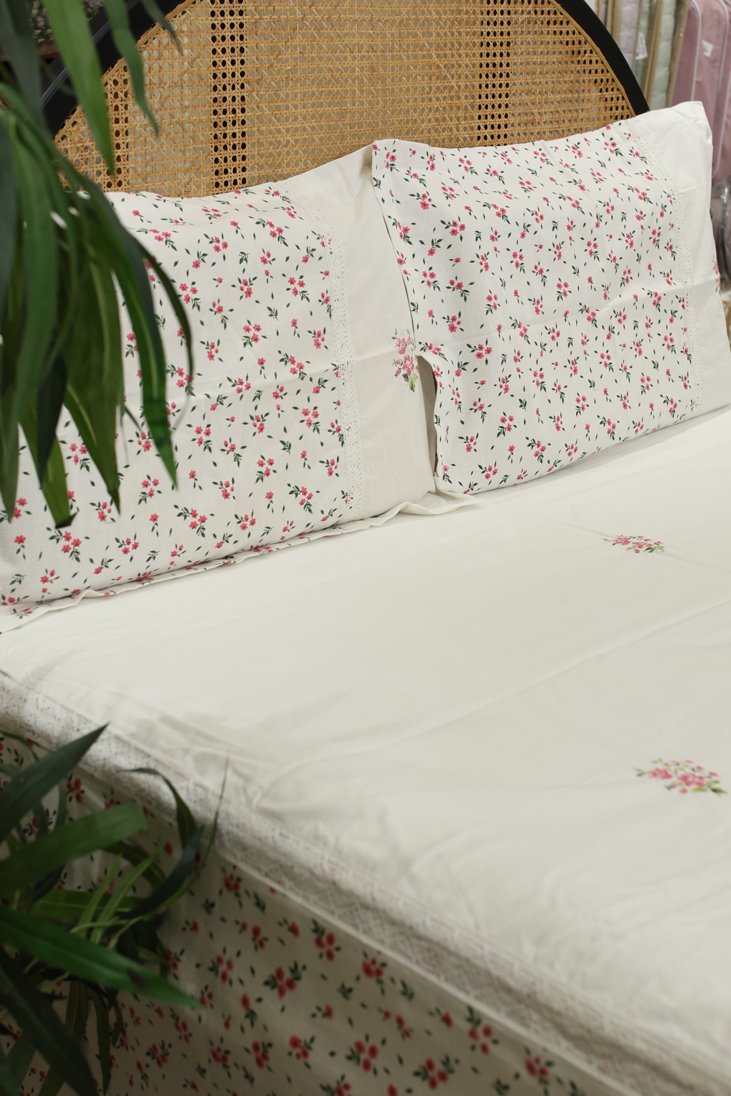 Floral Print & Cross-Stitch Embroidery Handloom Cotton Bedspread Set