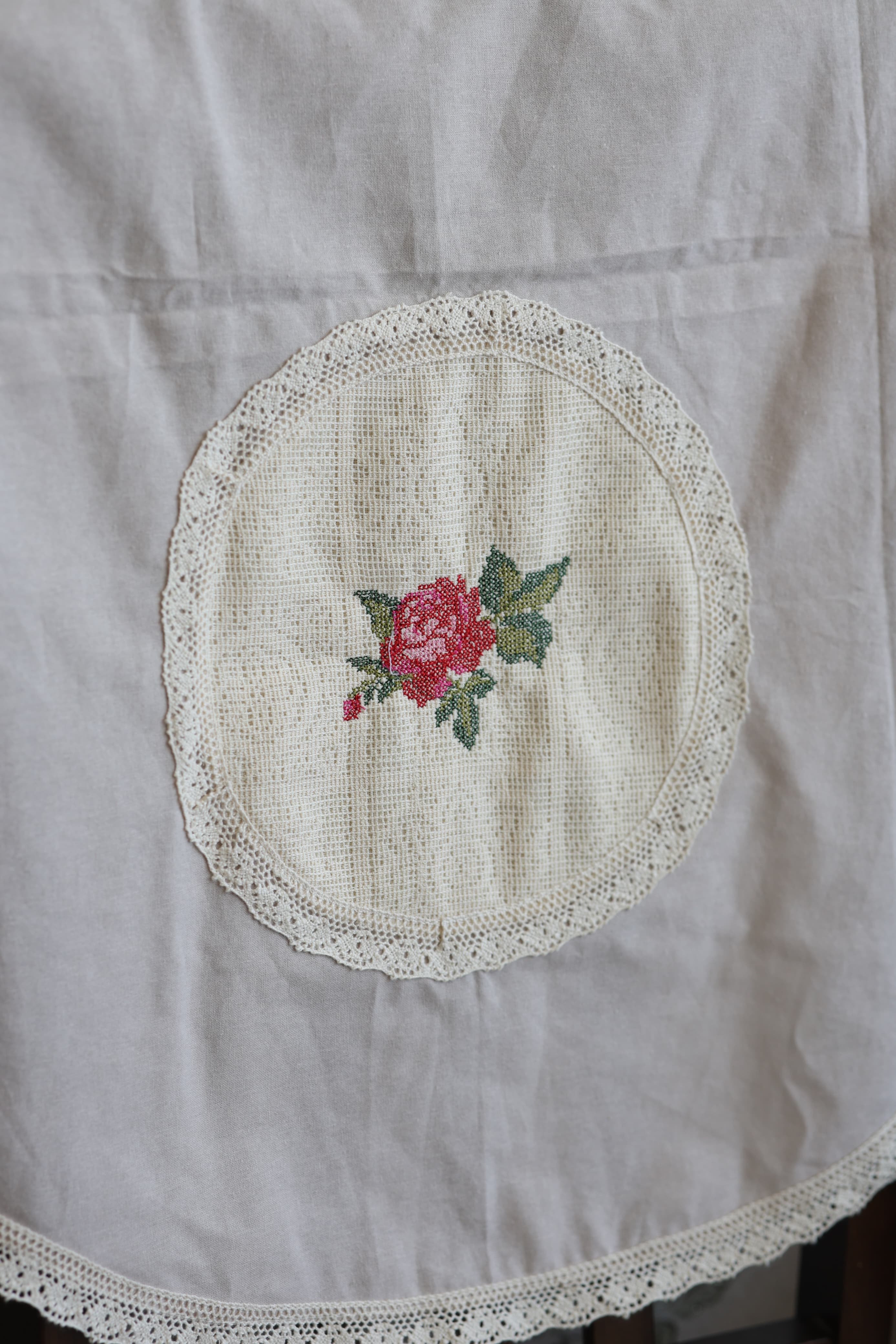 Chair / sofa back - cross stitch embroidery 3+1+1