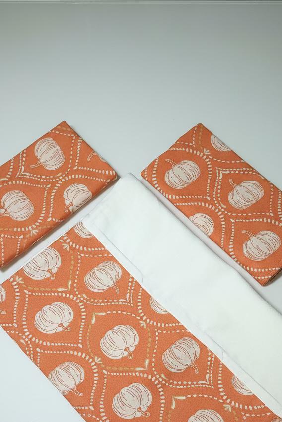 Bedsheets - Queen daily use border bedsheets