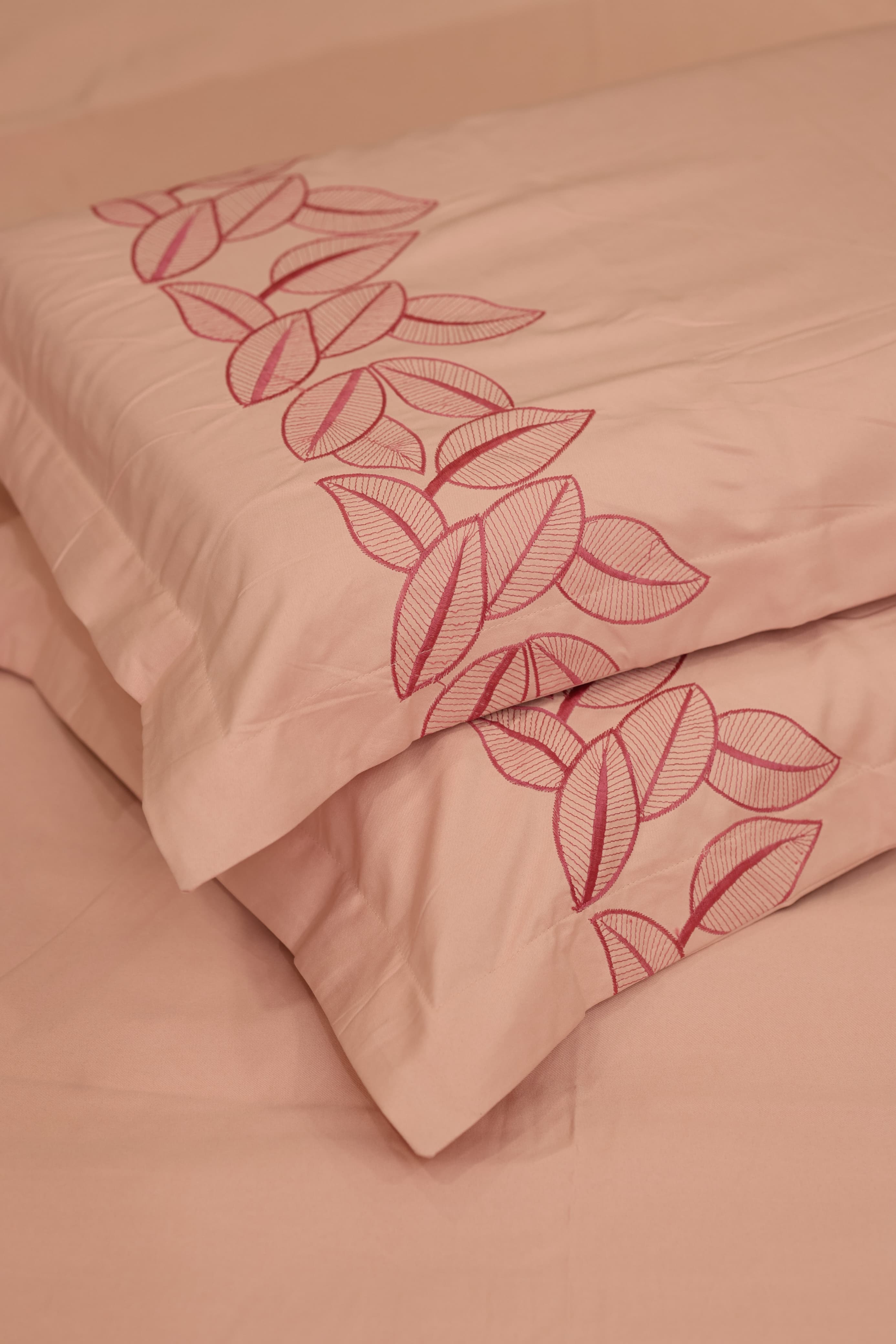 Elegant Embroidery Queen Bedsheet Set MEQ