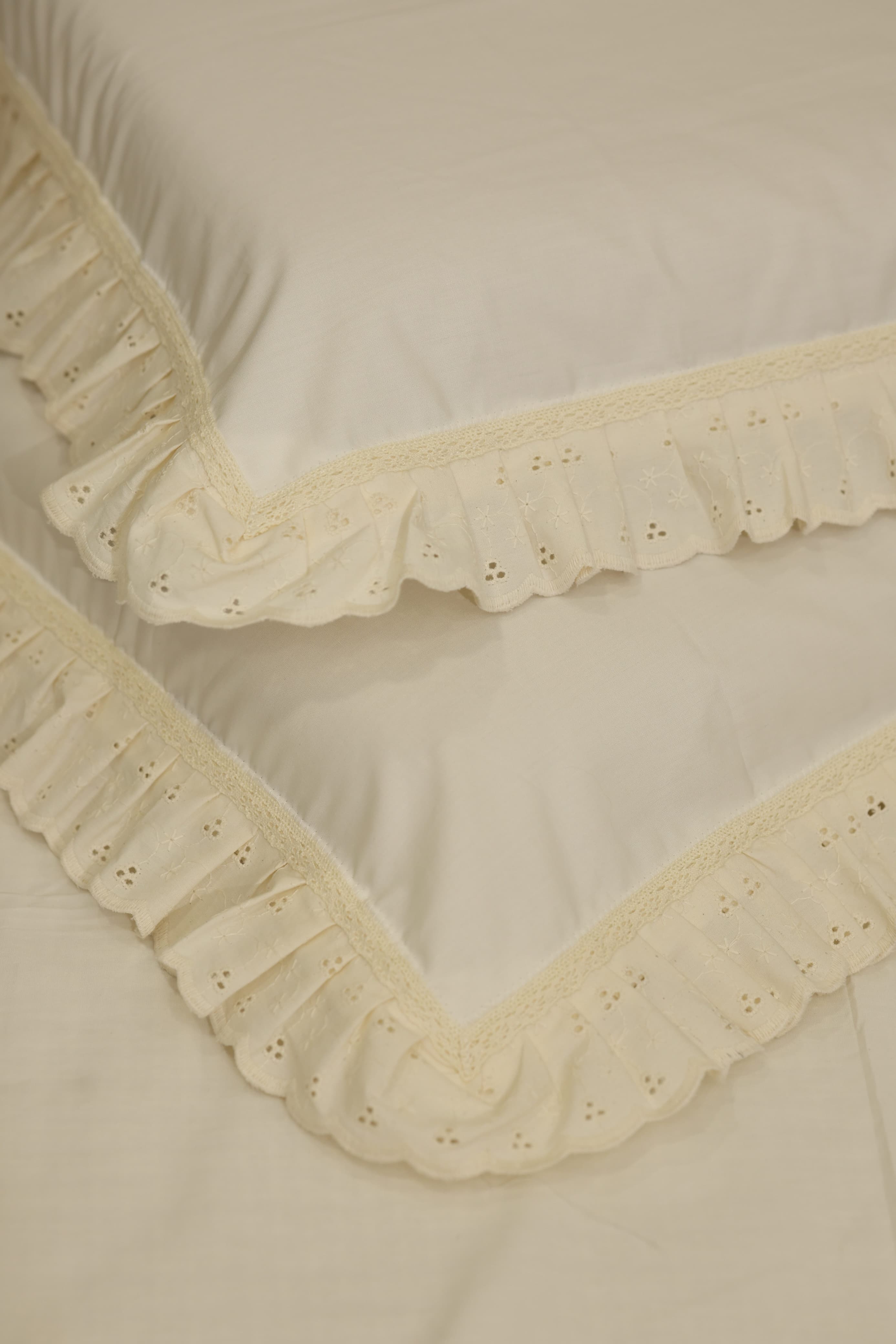 Bedsheets - Premium designer king bedsheets dd lace