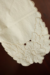 Table runners-Cut work