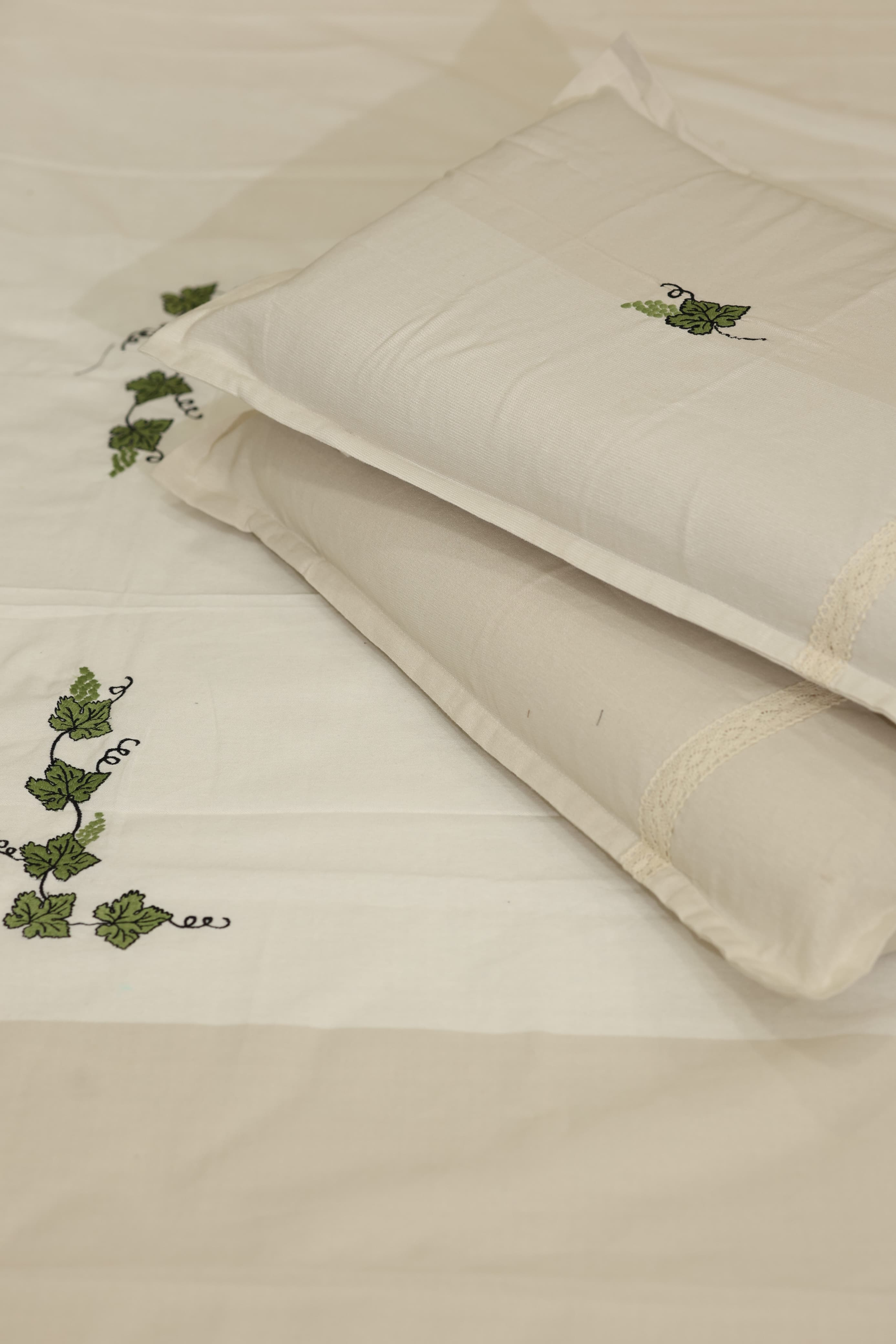 Vine Embroidery Cotton Double Bedsheet Set