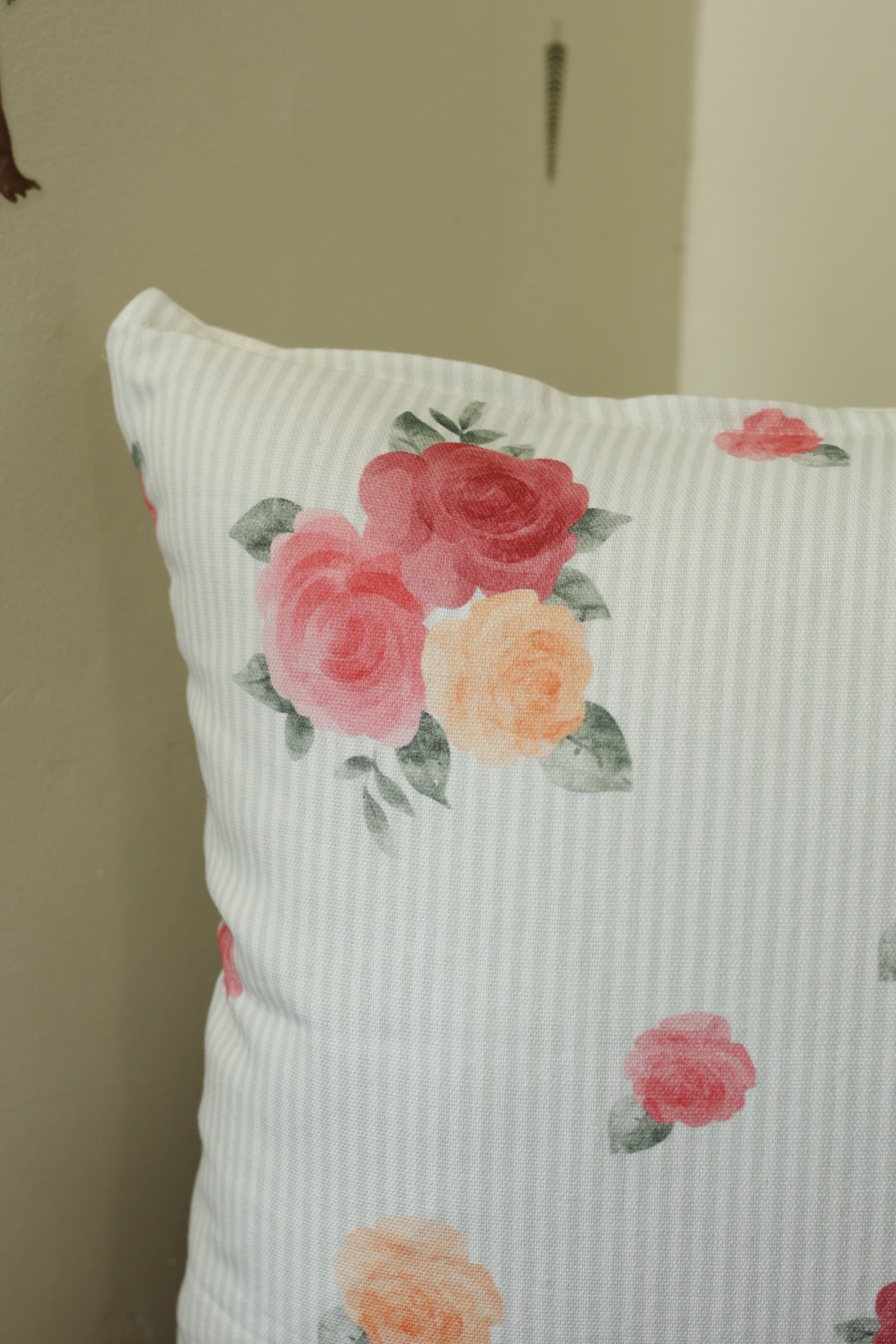 Cushion covers - Floral printed cushion covers 16*16 inches