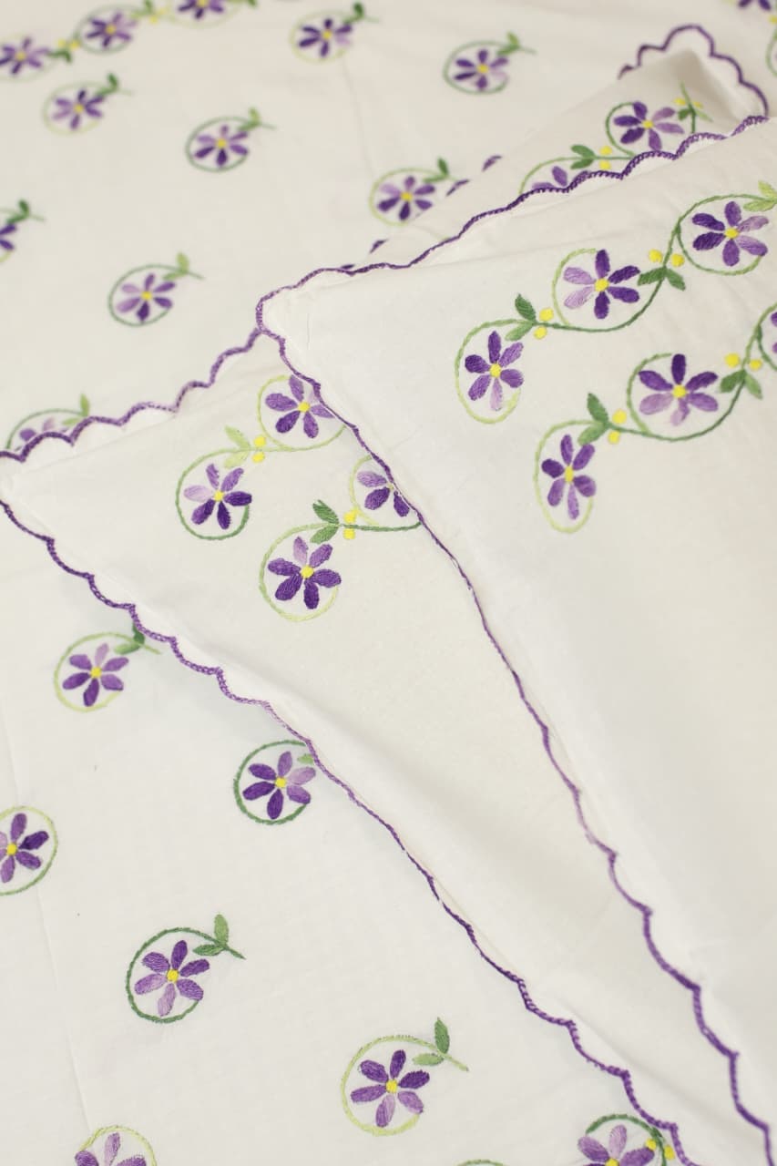 Bedsheets:Queen premium hand embroidered bedsheets HEQ