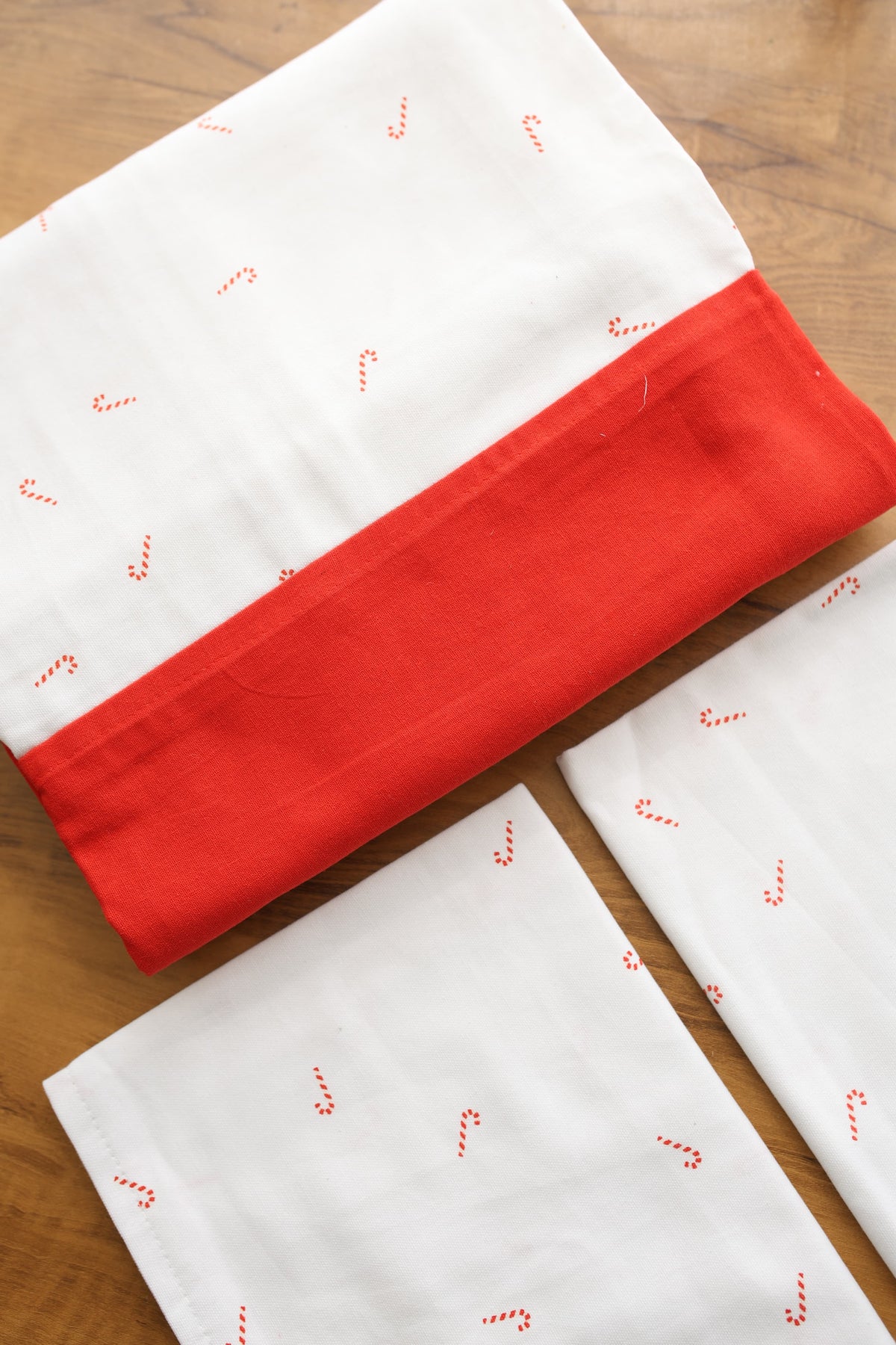 Bedsheets - King daily use border bedsheets