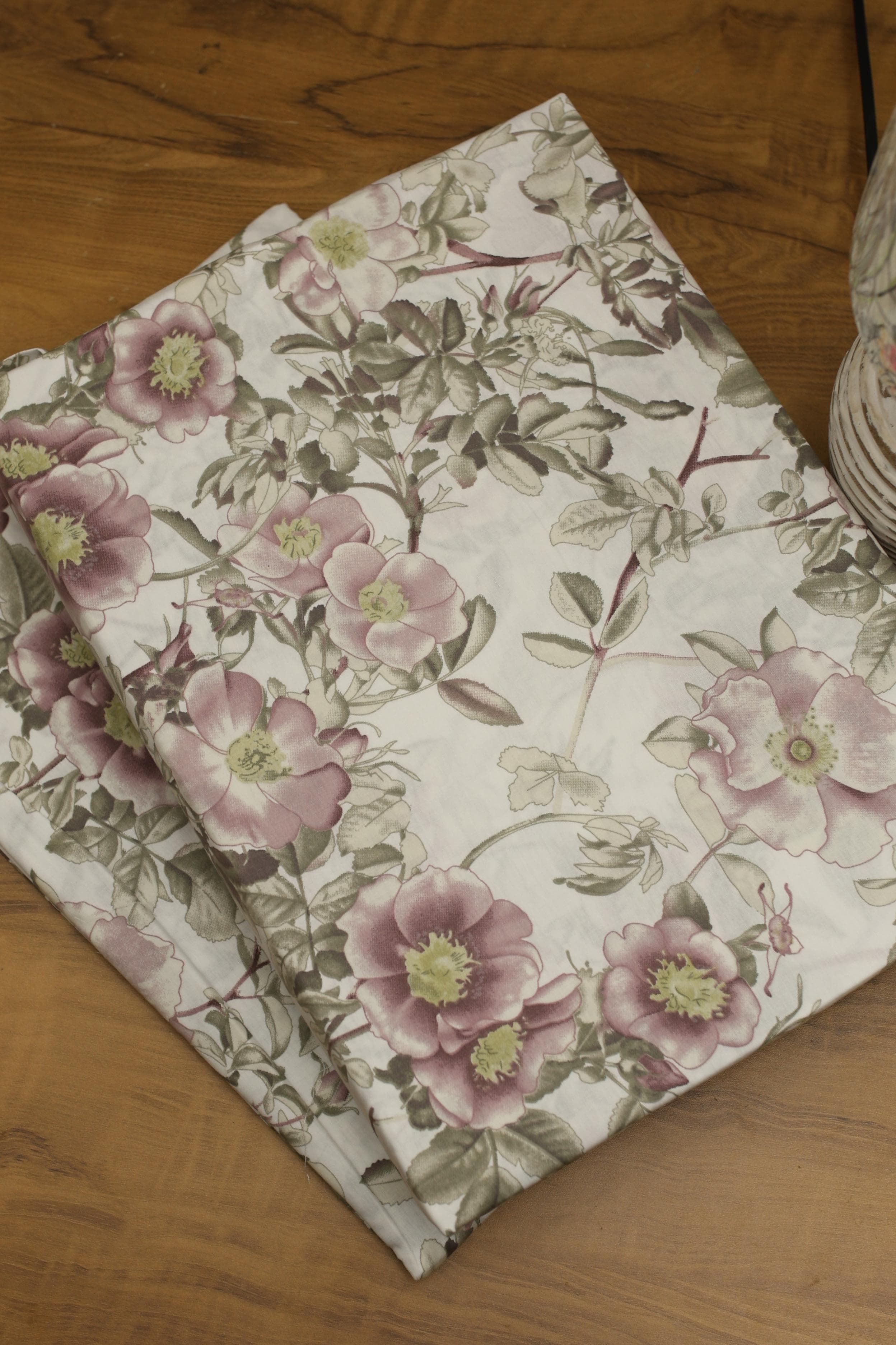 Bedsheets - Queen Soft cotton floral bedsheets (buzz)