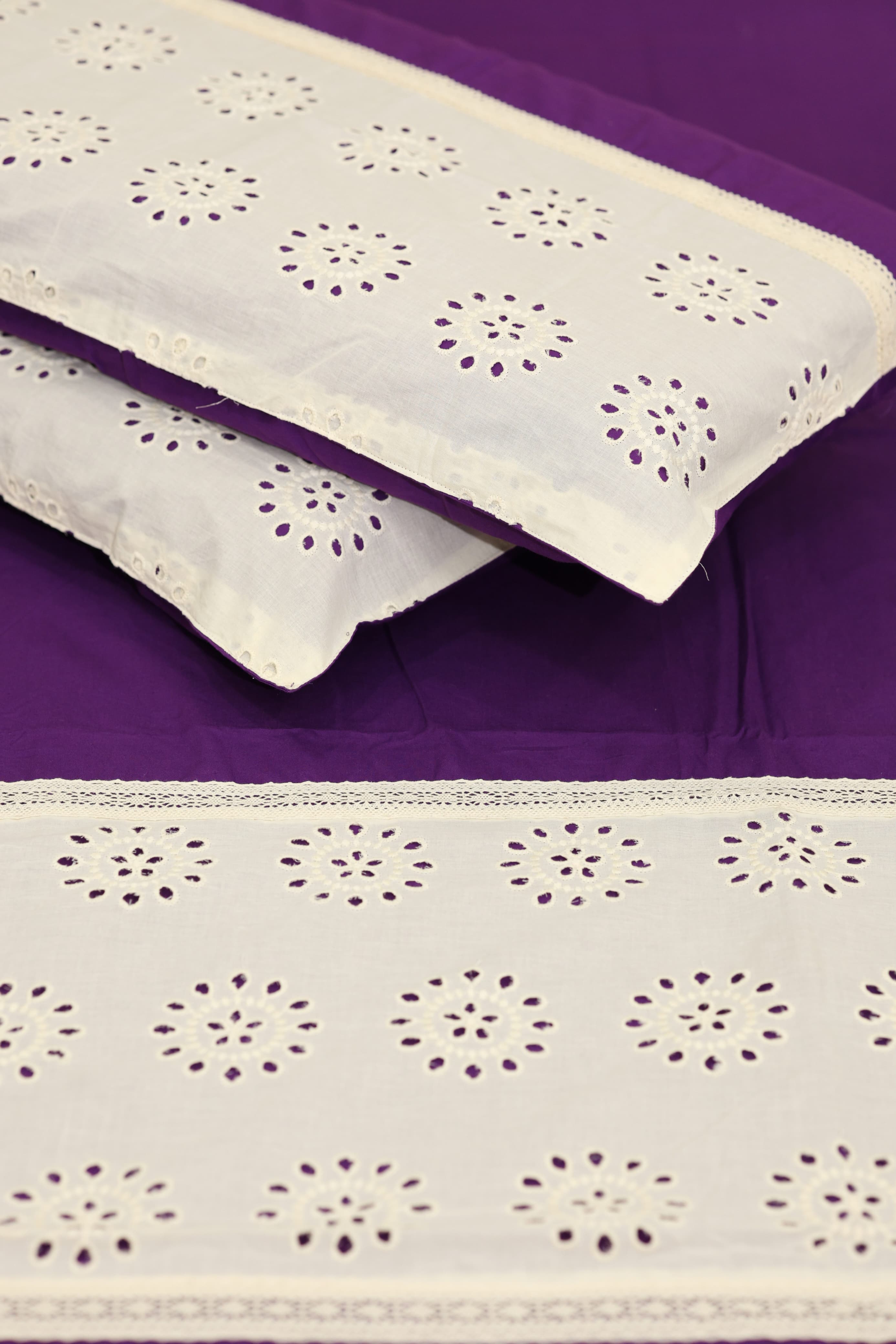 Bedsheets - Premium designer king bedsheets dd lace