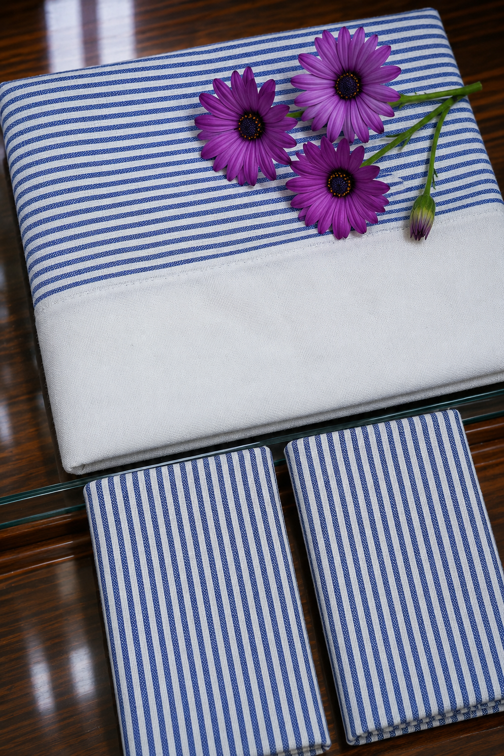Bedsheets - King daily use border bedsheets
