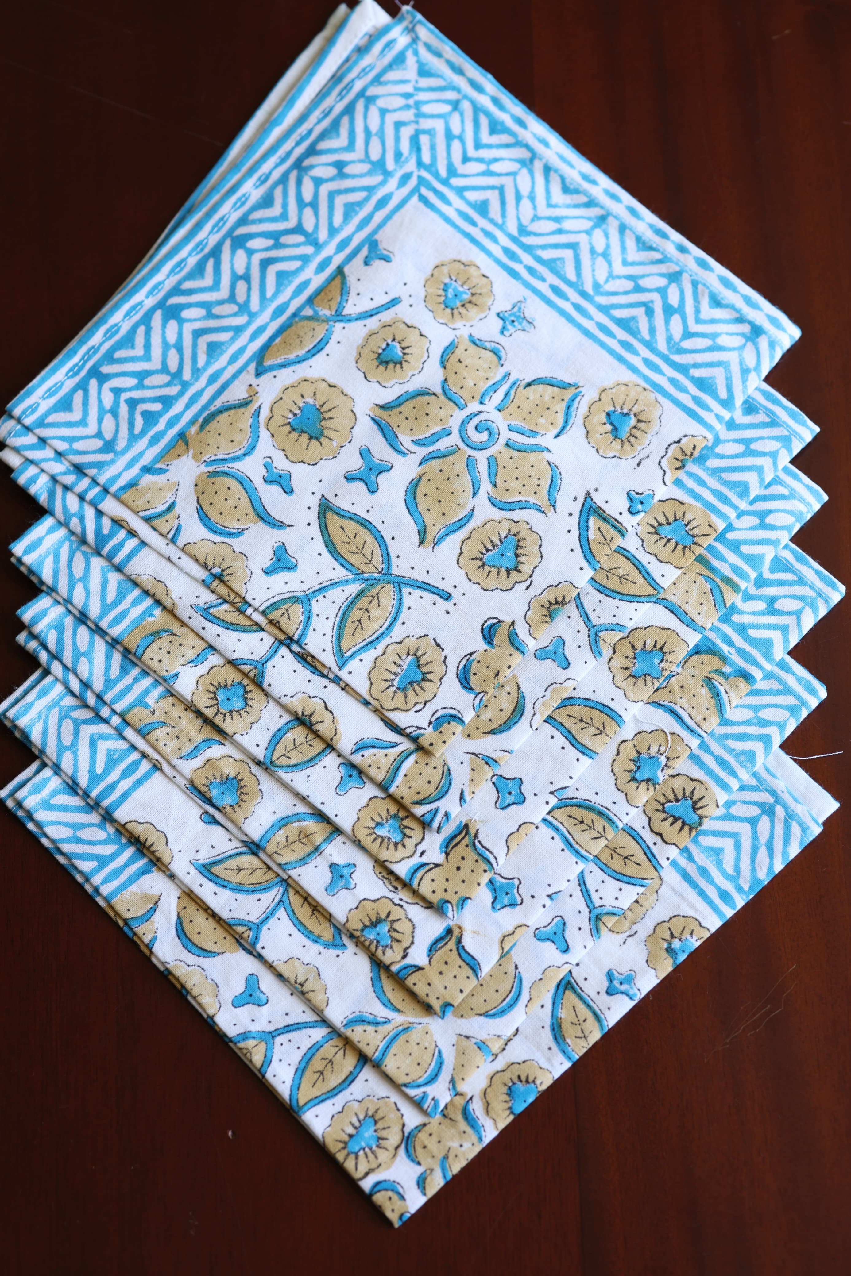 TABLE SET