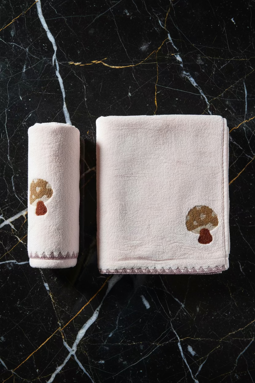 Premium Embroidery Towel Set