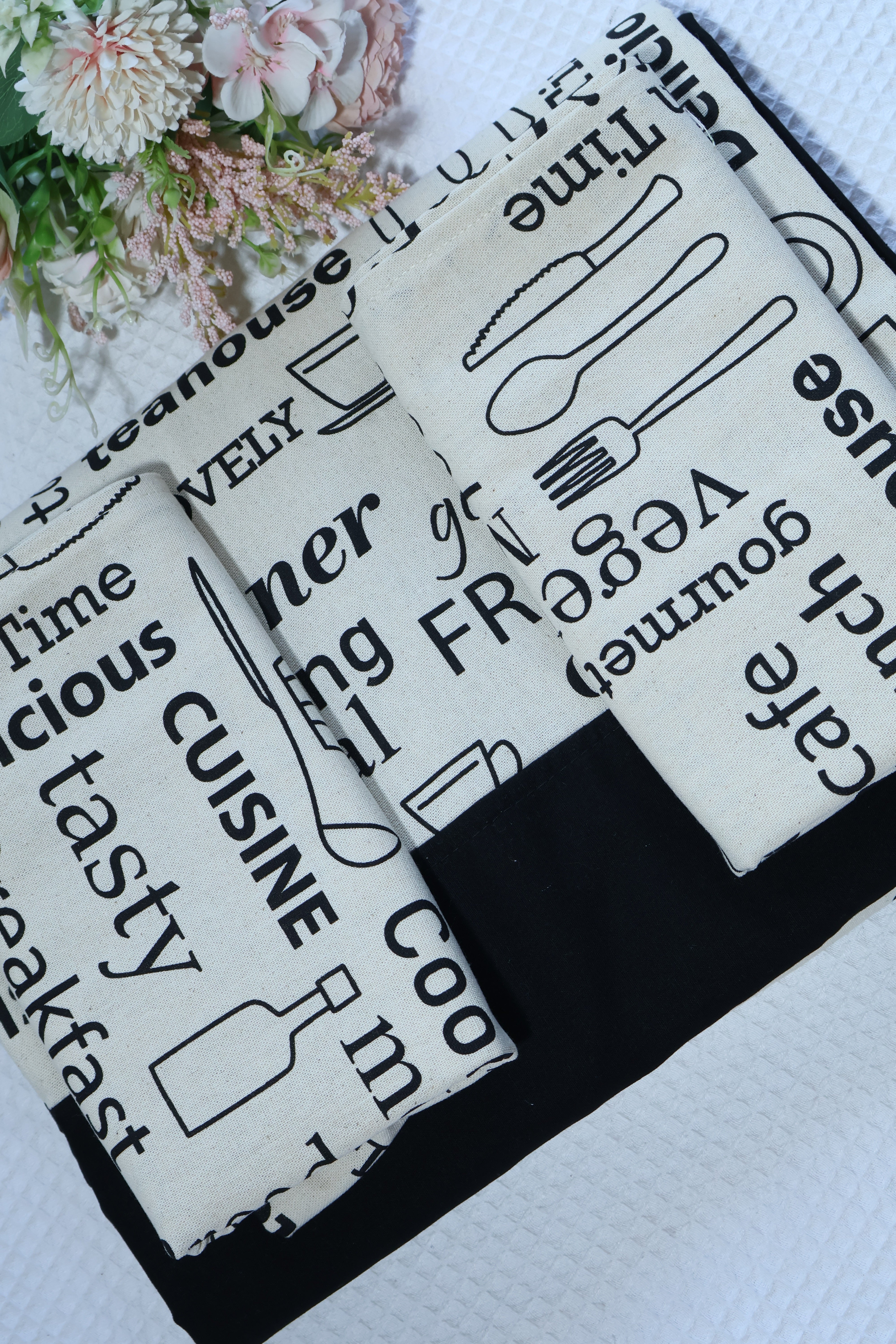 Queen Size | Border Cotton Bedsheet