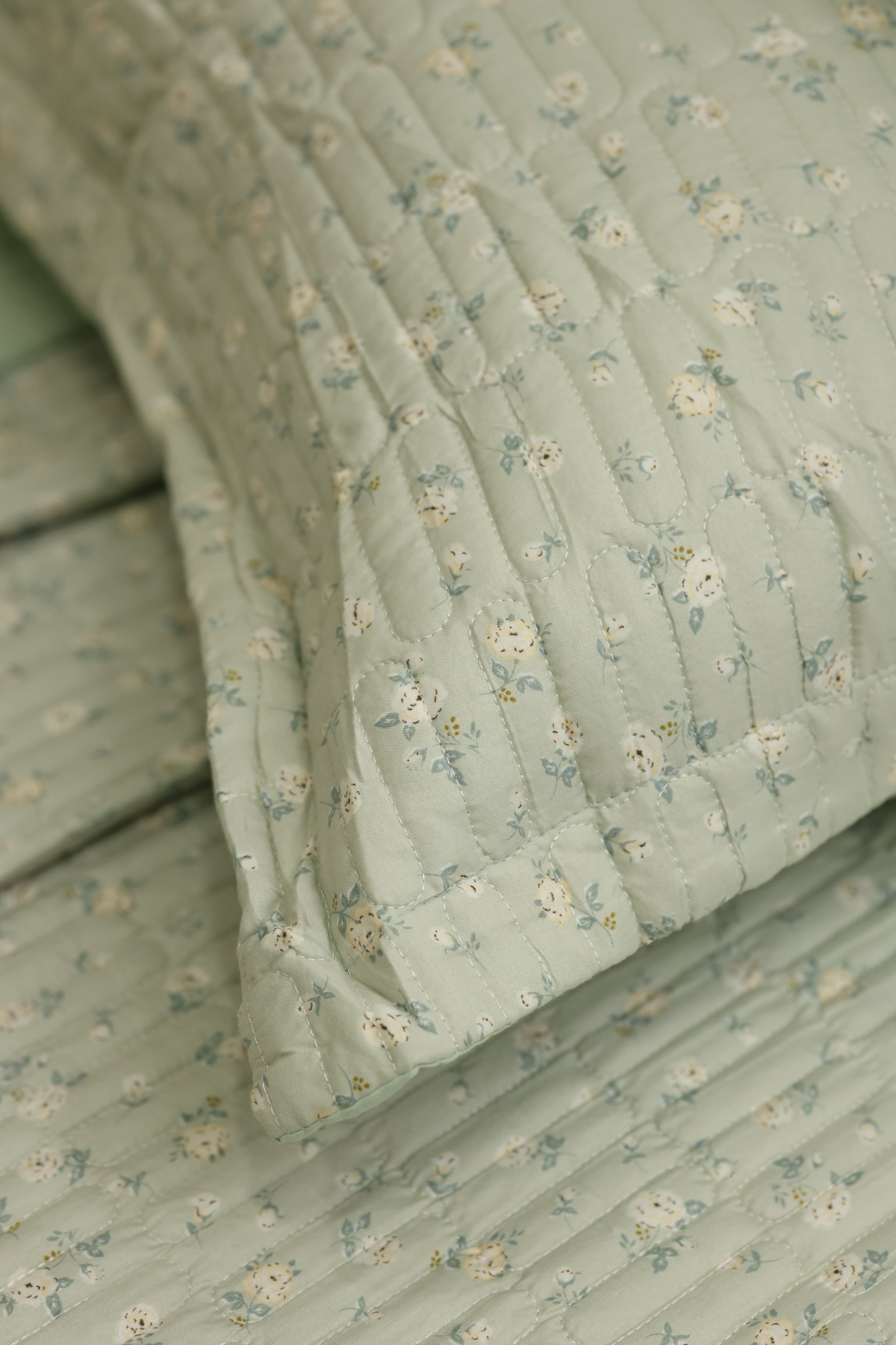 Premium bedcover