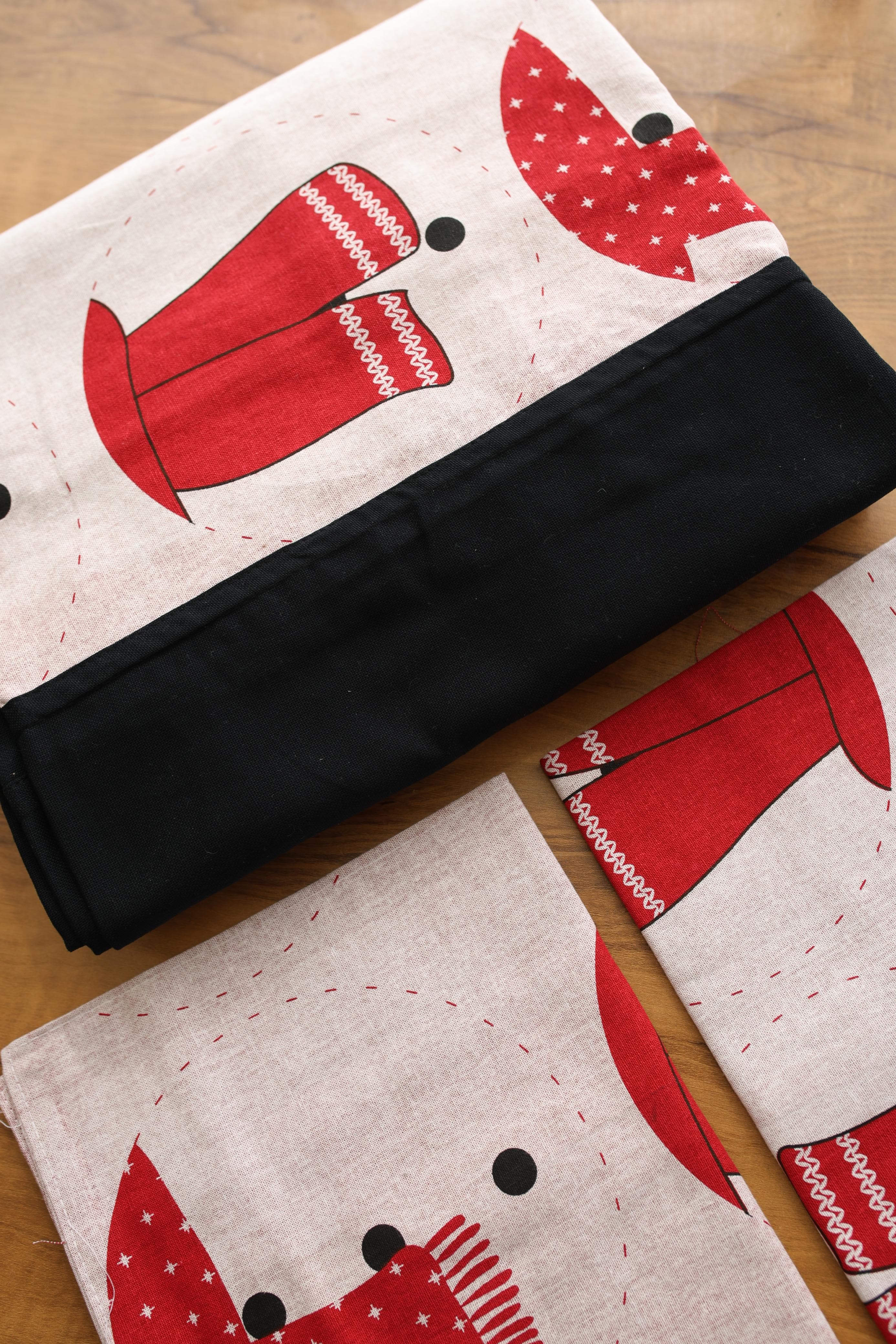 Bedsheets - King daily use border bedsheets
