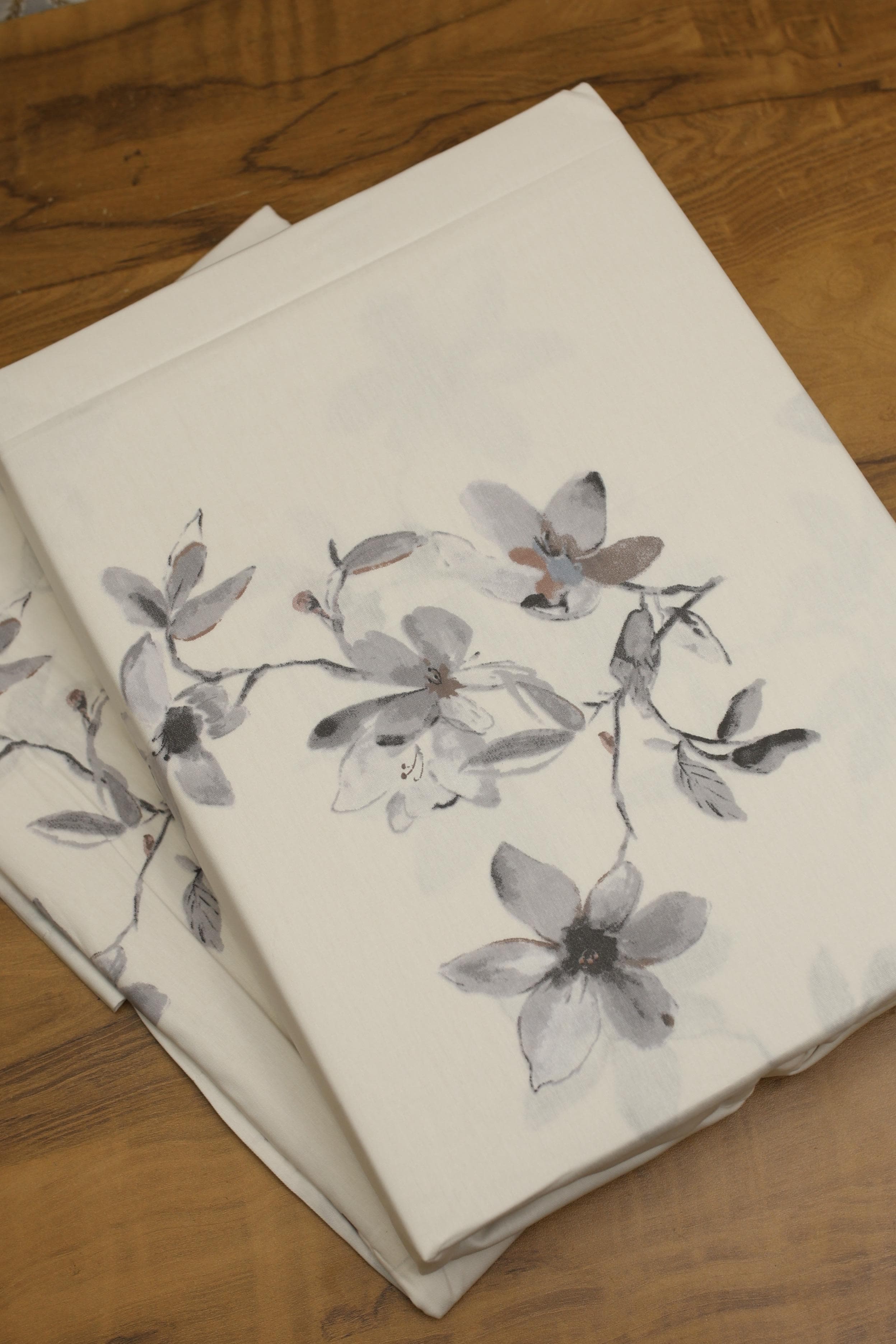 Bedsheets - Queen Soft cotton floral bedsheets (buzz)