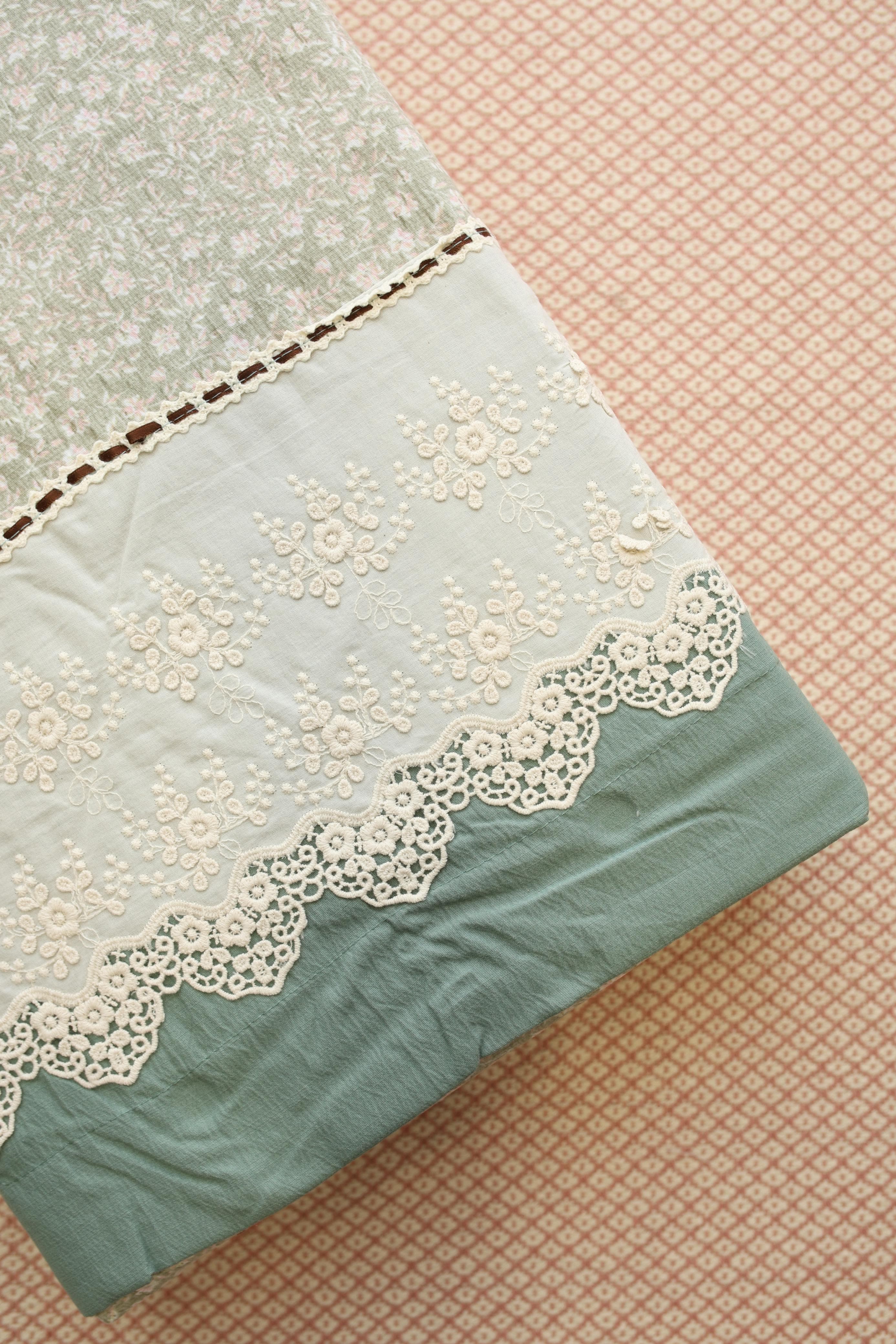 Bedsheets - Premium King soft cotton lace bedsheets majestic
