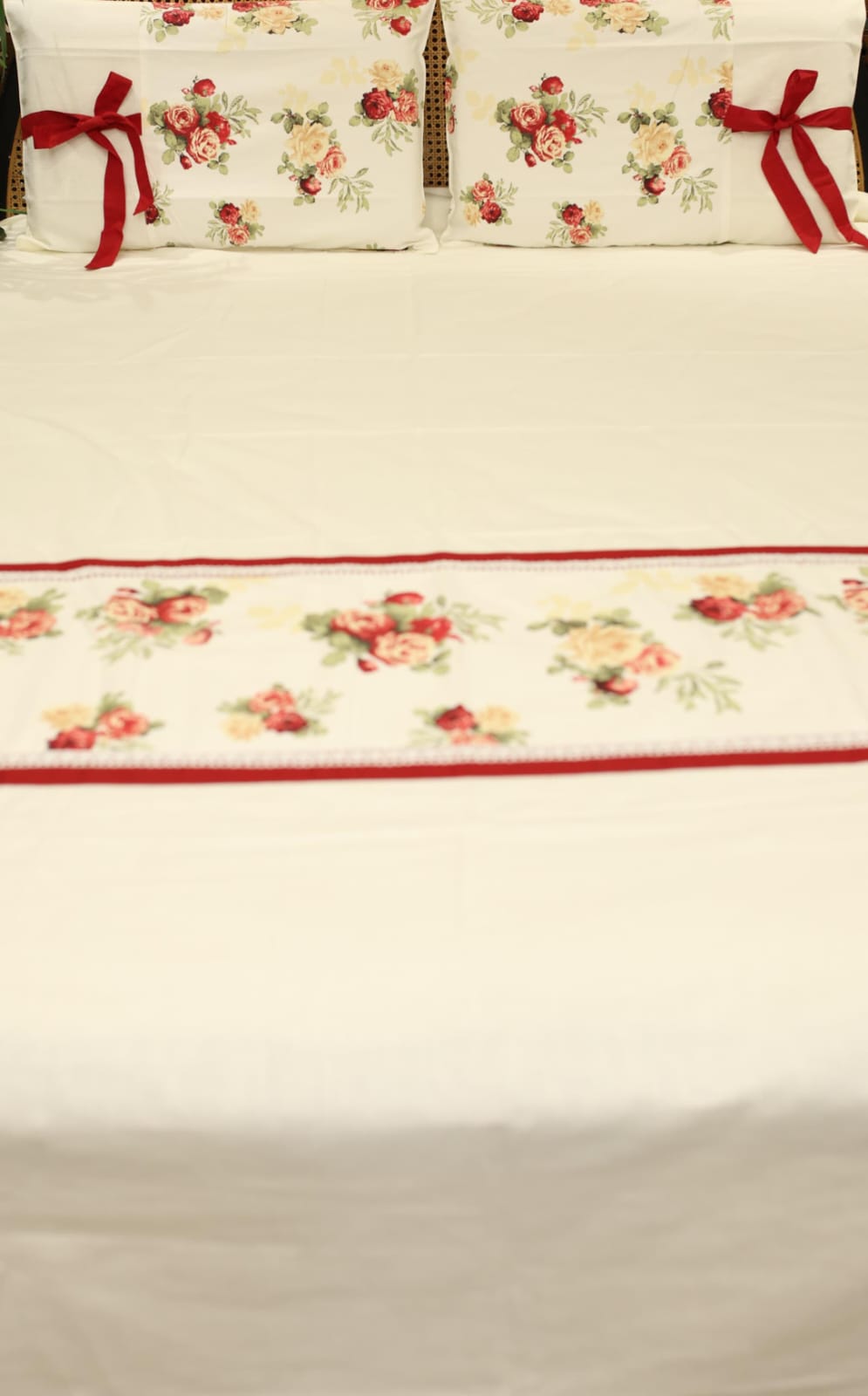 Bedsheets - Queen Premium check floral embroidery  bedsheet Xmas theme edition
