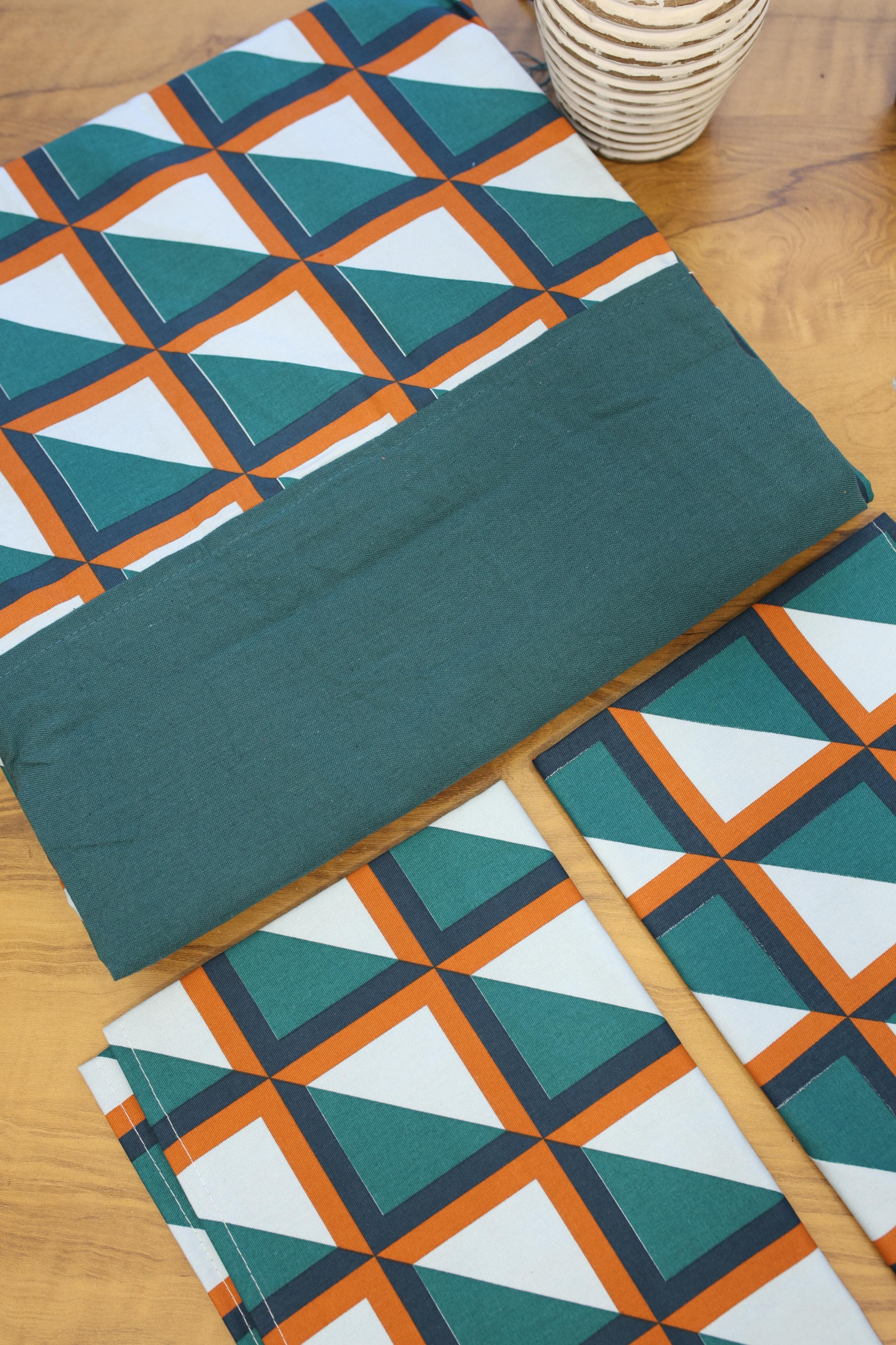 Bedsheets - Queen daily use border bedsheets