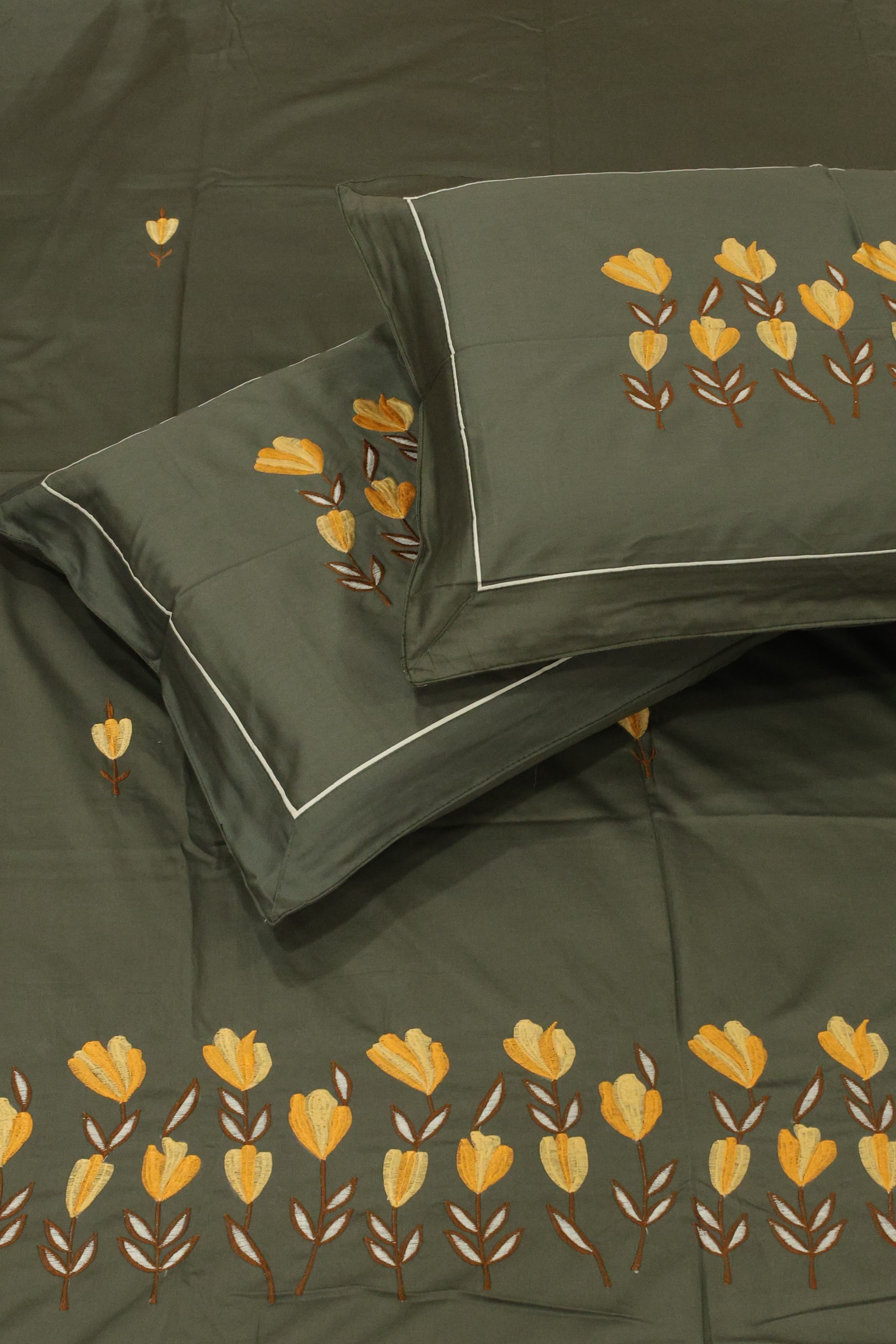 King Size Premium Machine Embroidery Bedsheet Set with 2 Pillow Covers (108x108")