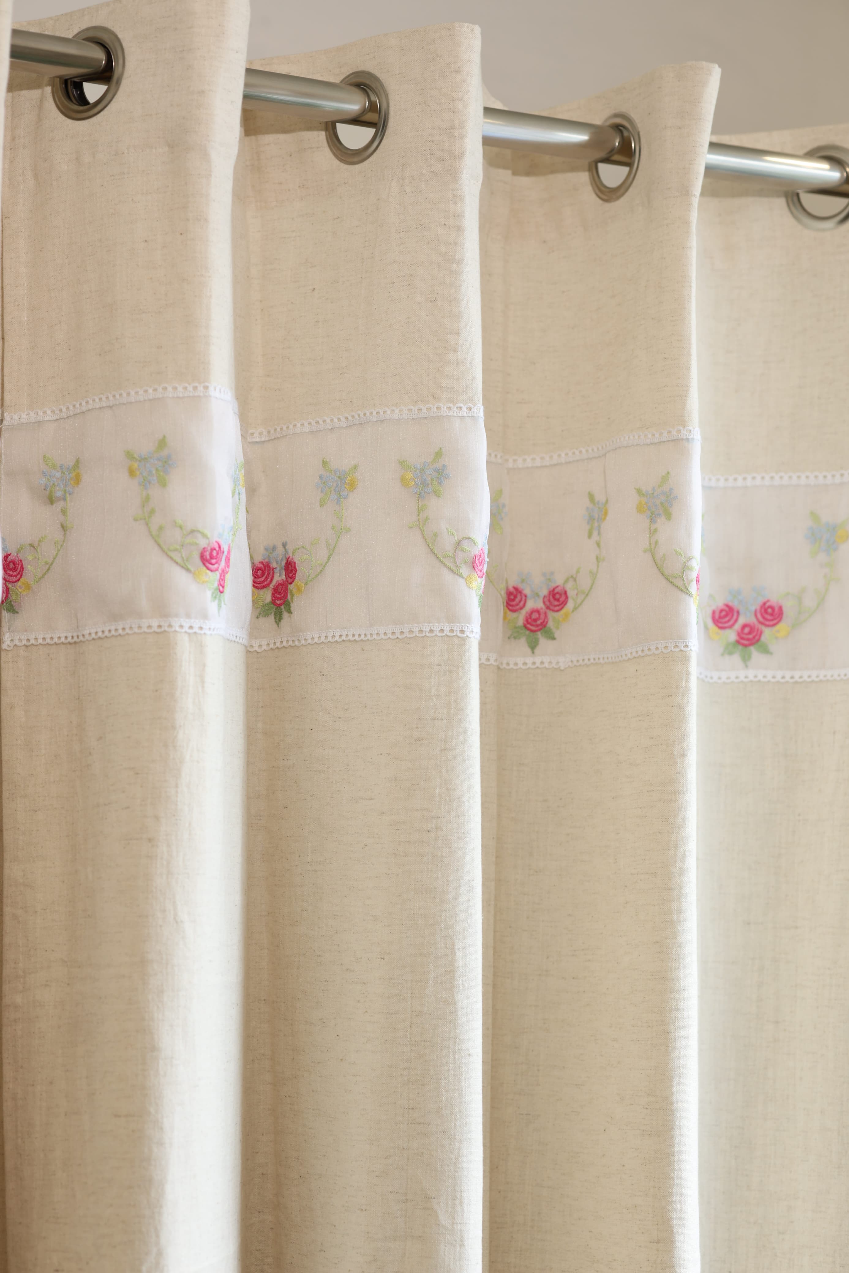 Curtains - Embroidery designer opaque curtains Three roses