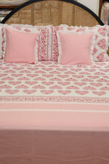 Bedsheets - Premium king floral printed lace bedsheet with cushion covers rose bud