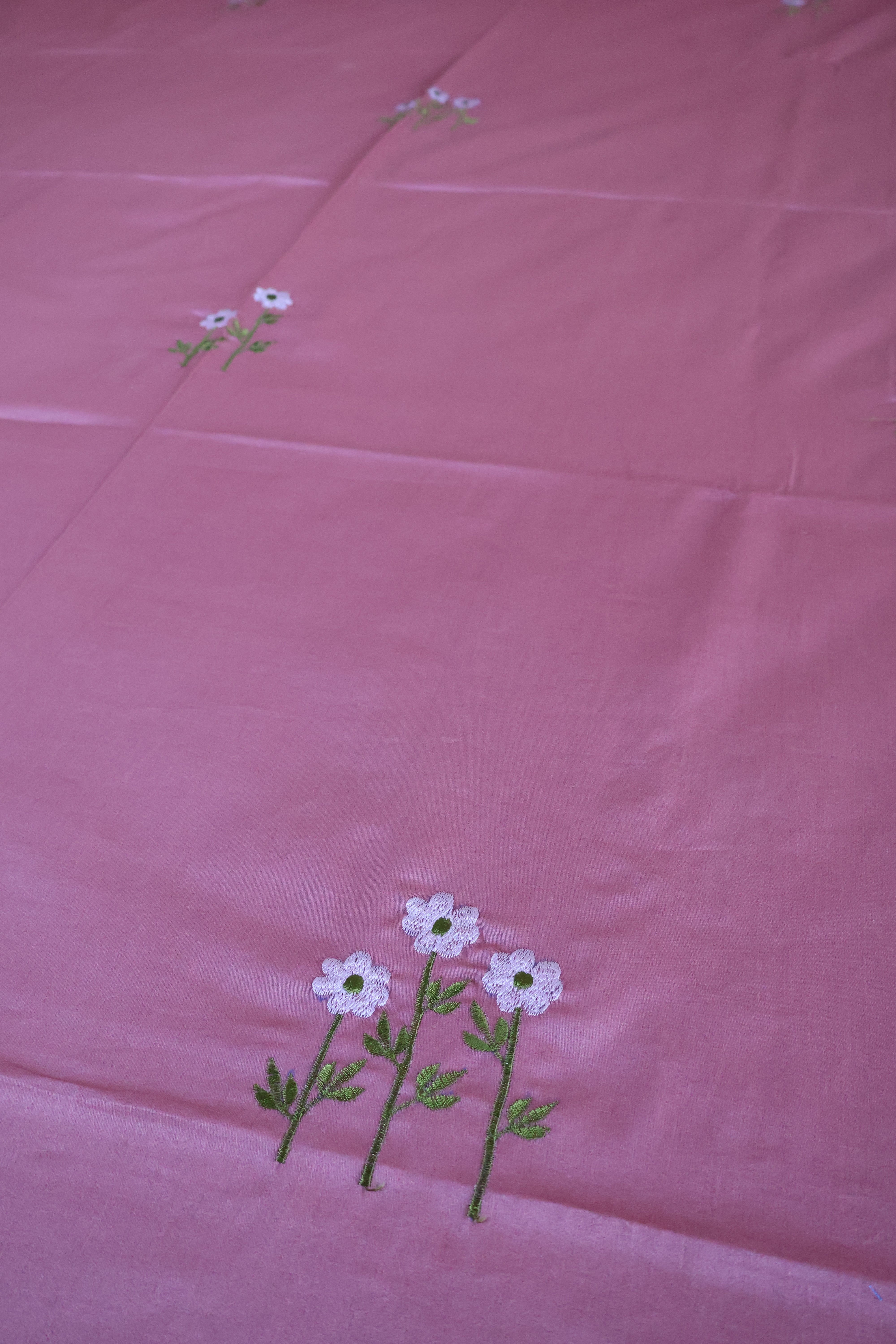 King Size Premium Machine Embroidery Bedsheet Set with 2 Pillow Covers (108x108)