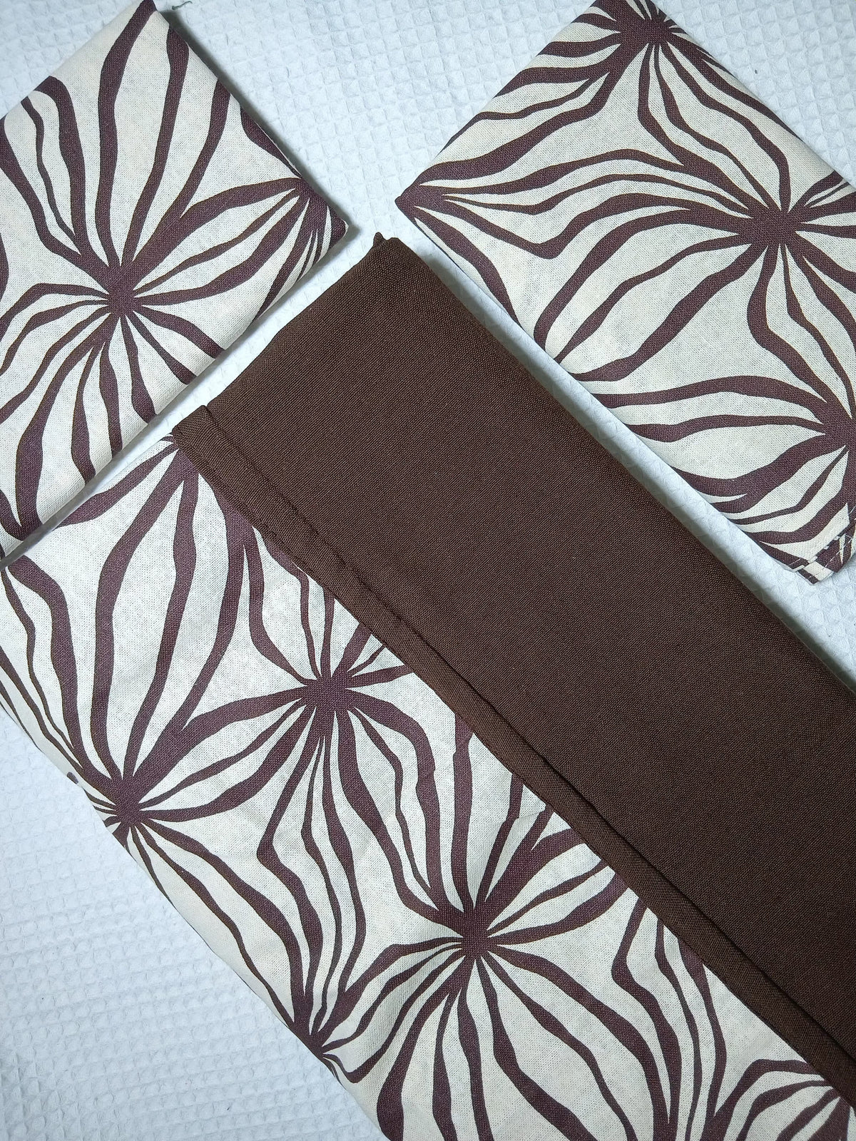 Bedsheets - Queen daily use border bedsheets