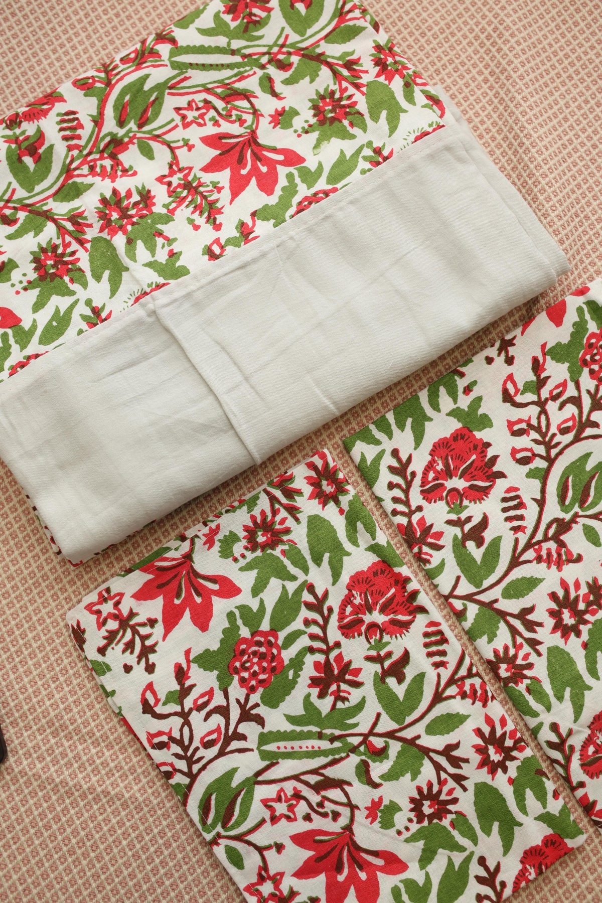 Bedsheets - Queen daily use border bedsheets