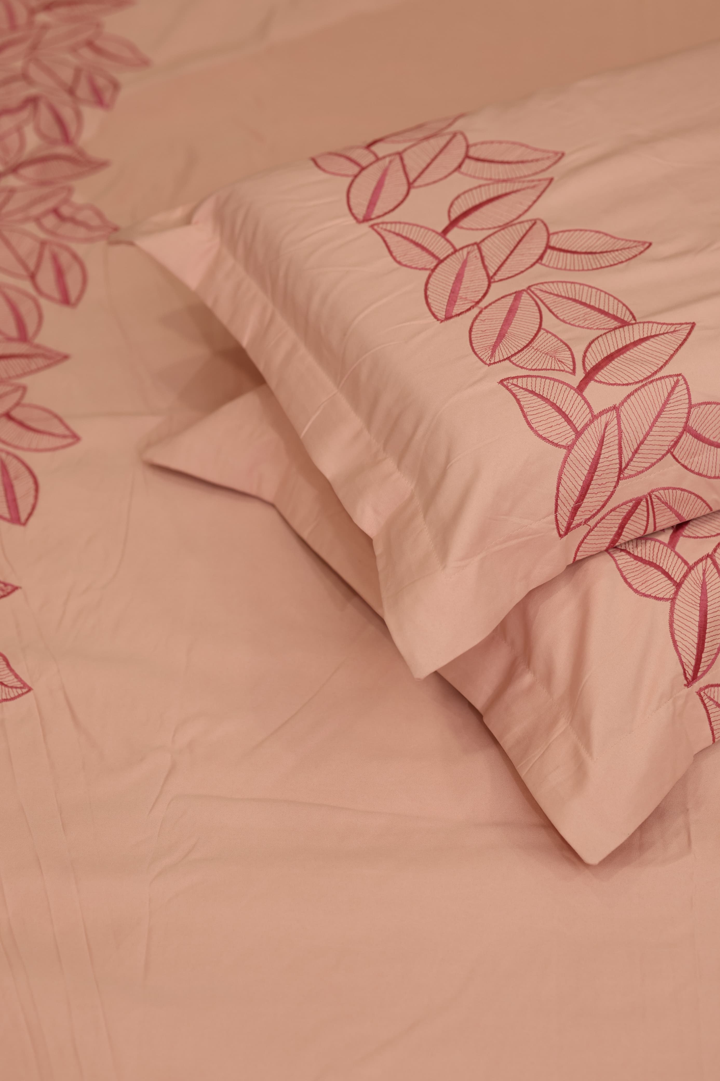 Elegant Embroidery Queen Bedsheet Set MEQ
