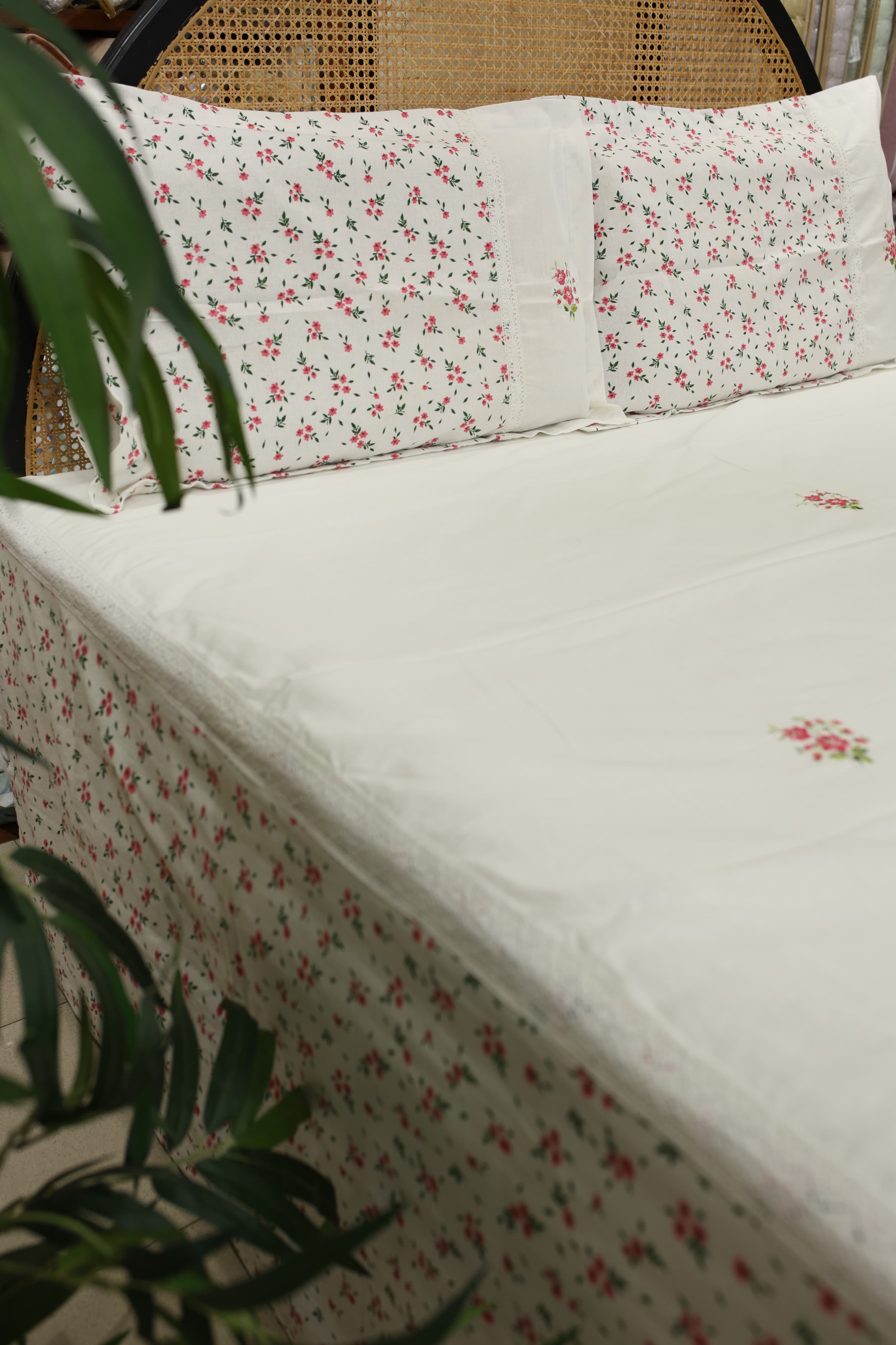 Floral Print & Cross-Stitch Embroidery Handloom Cotton Bedspread Set