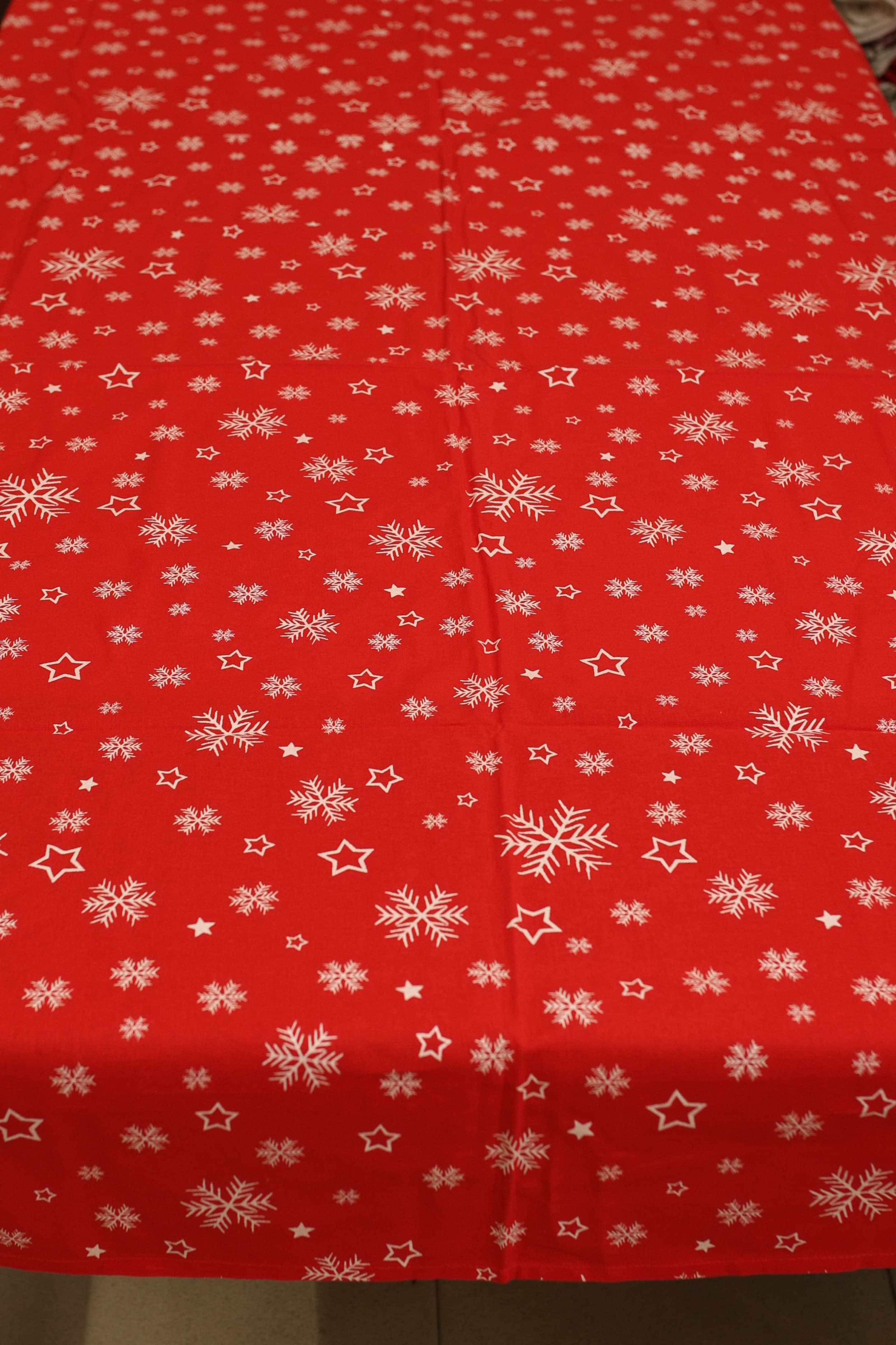 Table cloths - 6 seater Xmas edition