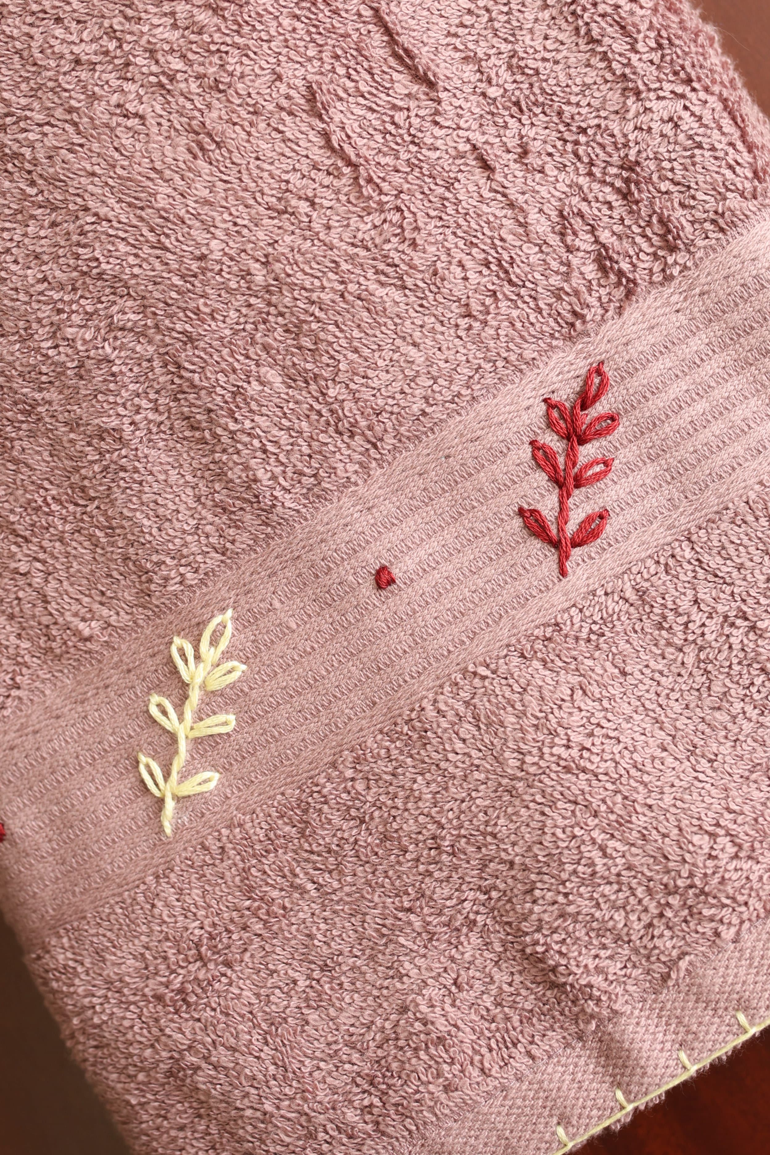 Towels:Embroidered Turkey towels