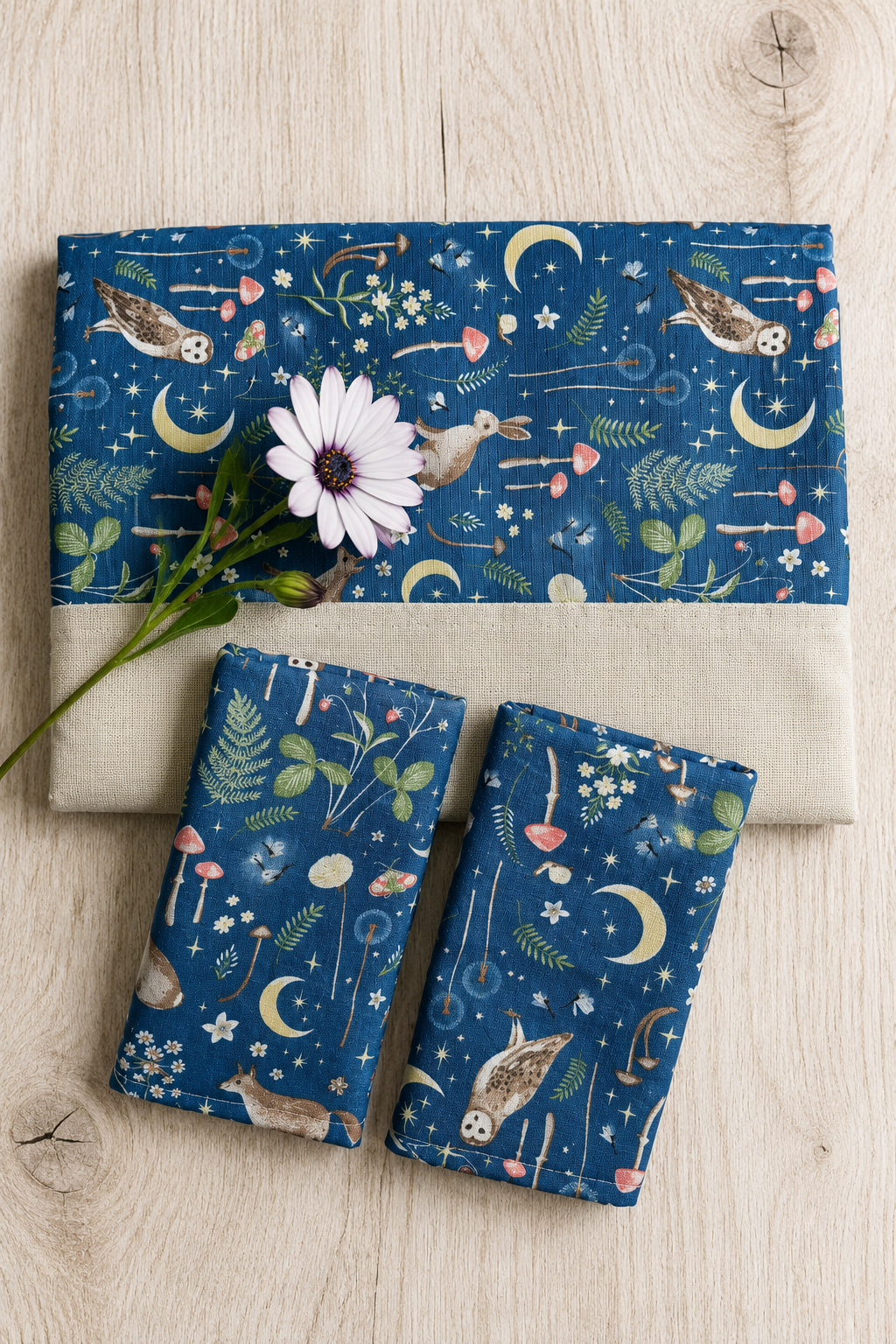 Bedsheets-Queen daily use border bedsheets