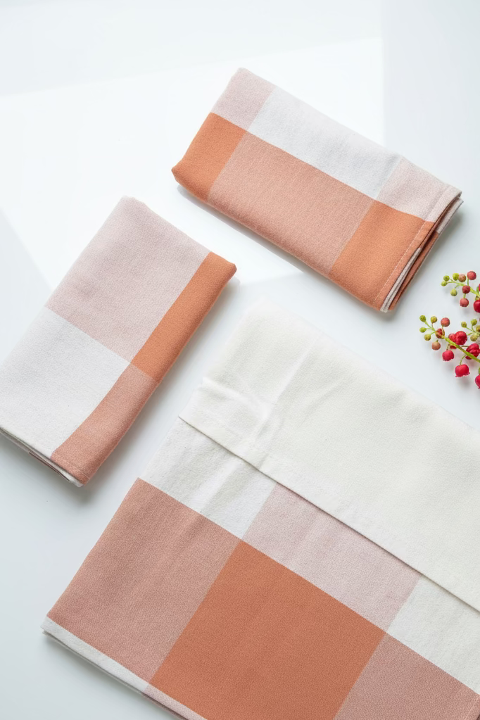 Bedsheets-Queen daily use border bedsheets