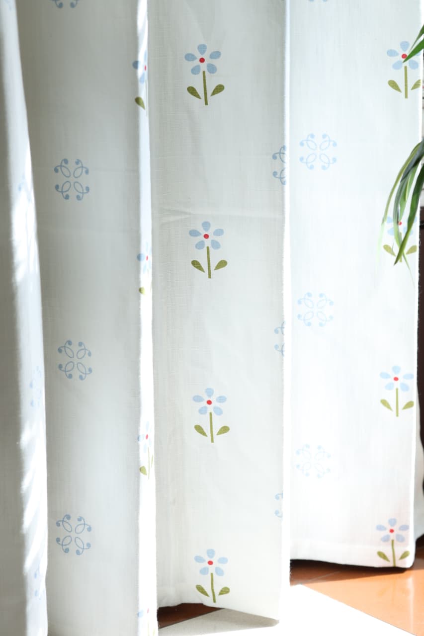 Curtains - Daisy Bloom Printed Opaque Curtain