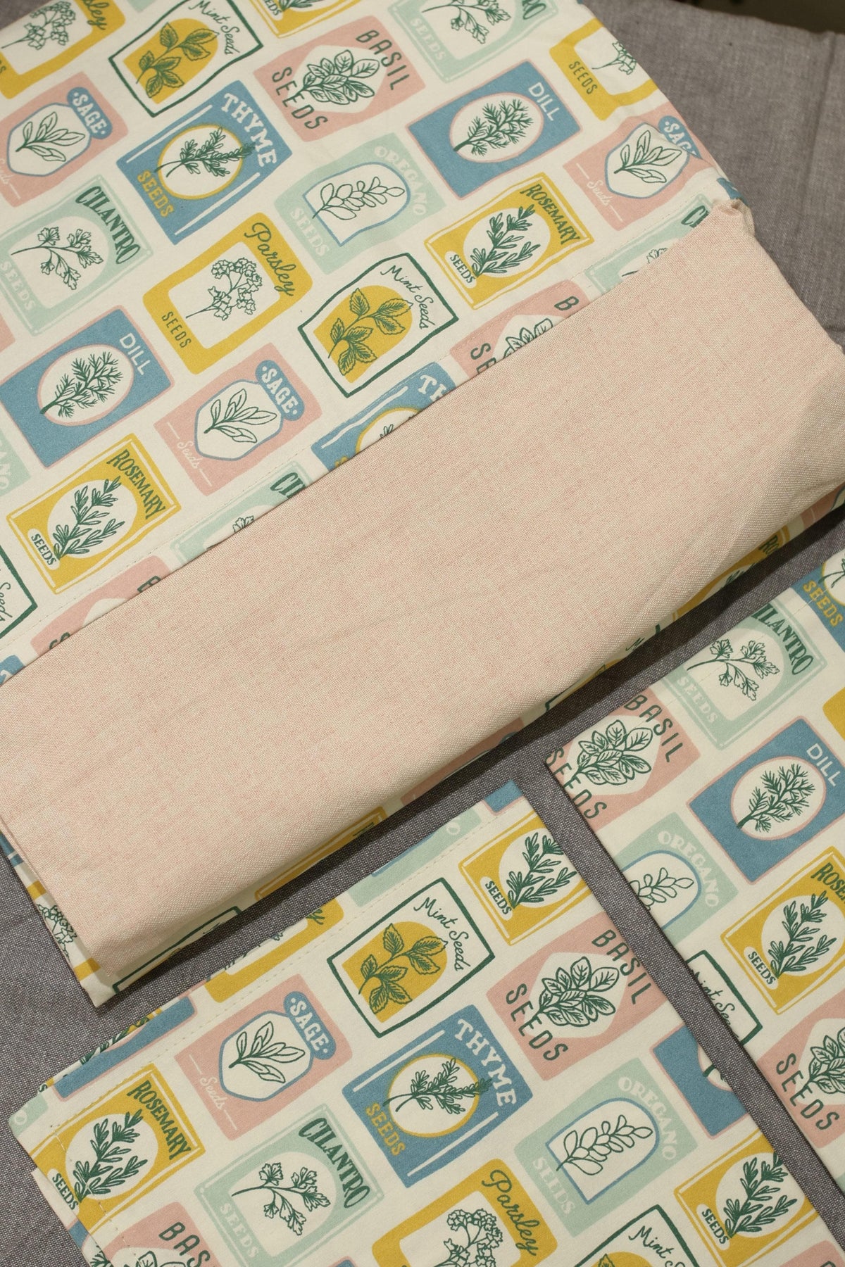 Bedsheets - King Daily use border bedsheets