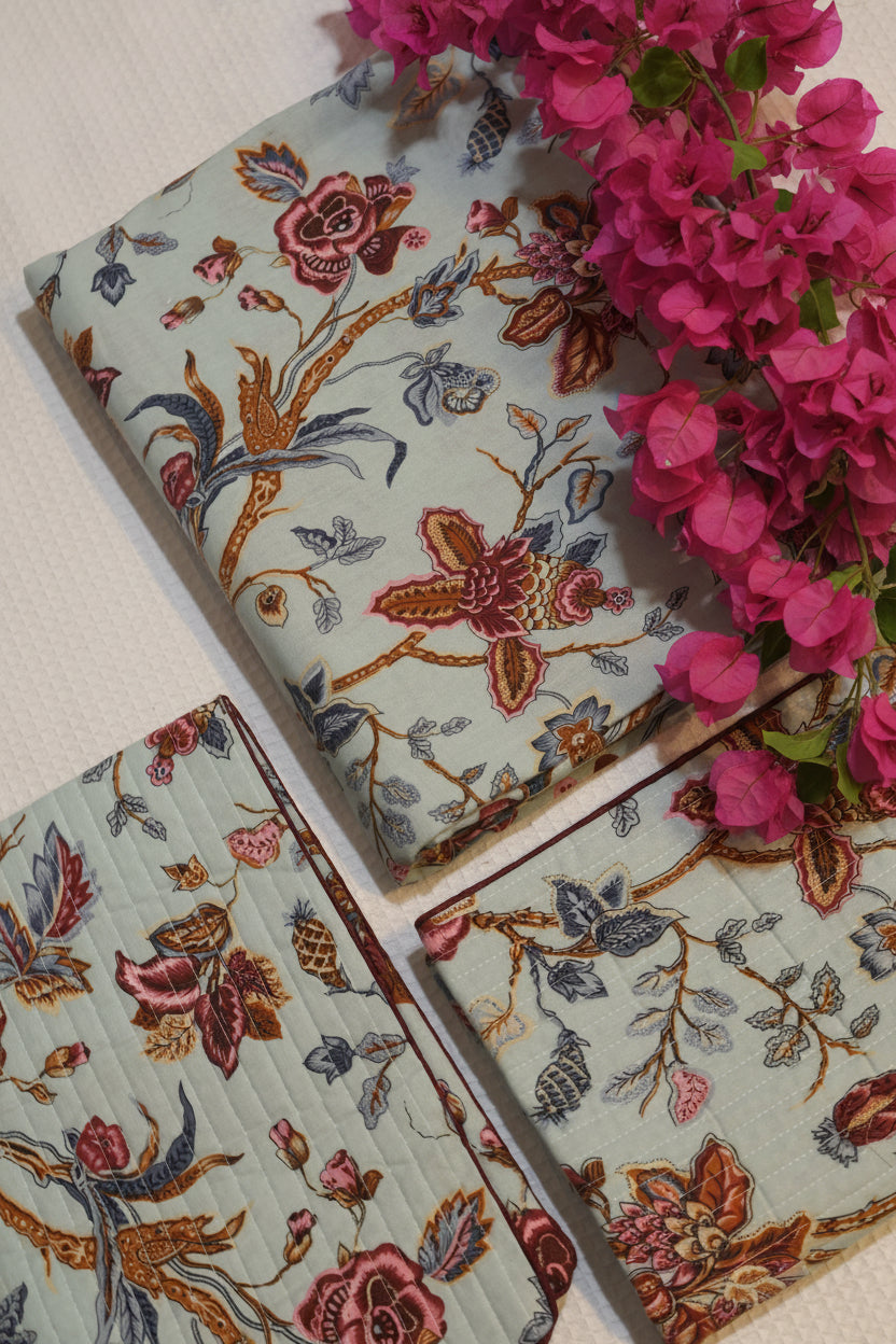 𝐁𝐞𝐝𝐬𝐡𝐞𝐞𝐭 : 𝐐𝐮𝐞𝐞𝐧 Anokhi  (Pastel exc.Quilted pillow covers) 90*100 inches