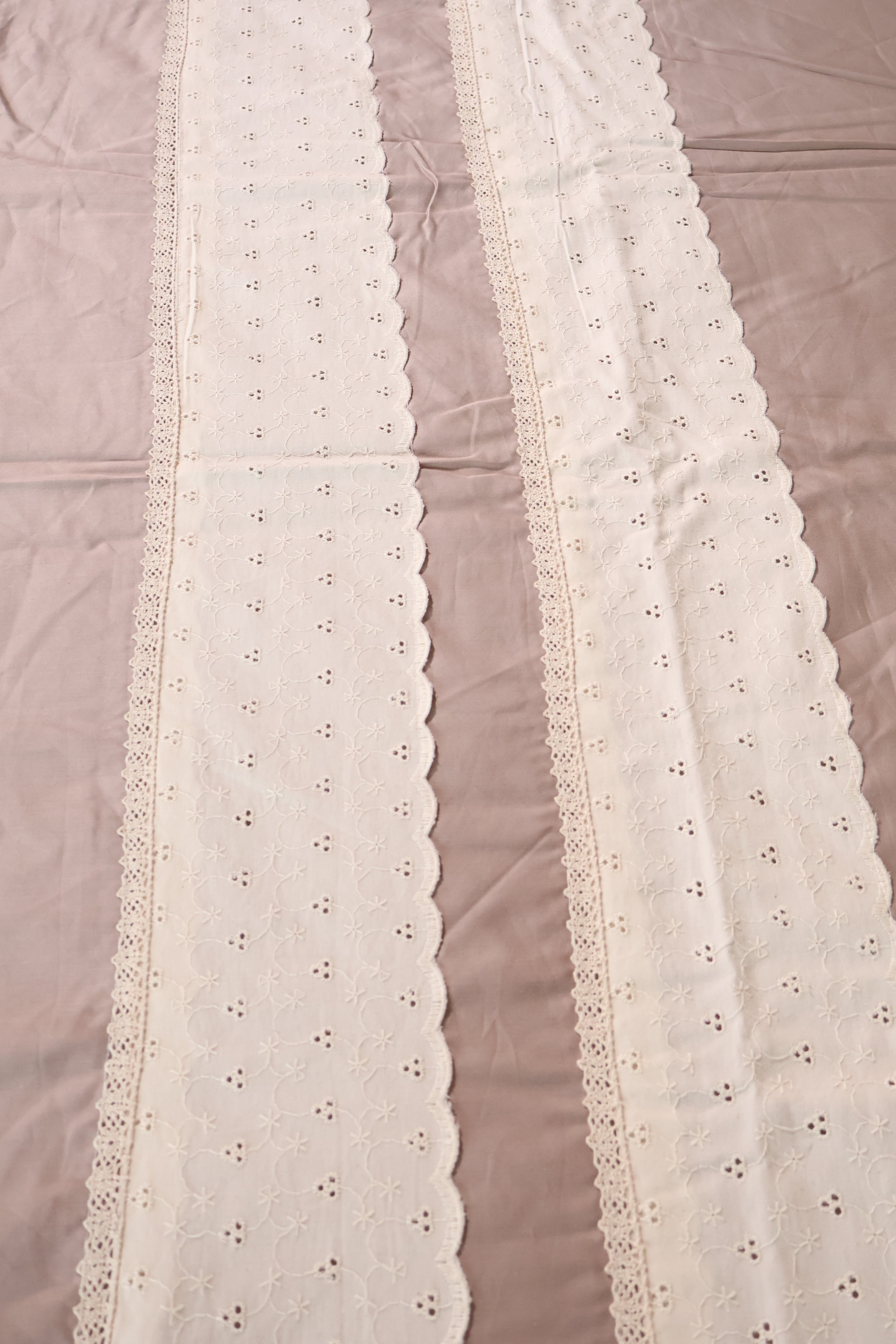 Bedsheets - Premium designer king bedsheets dd lace
