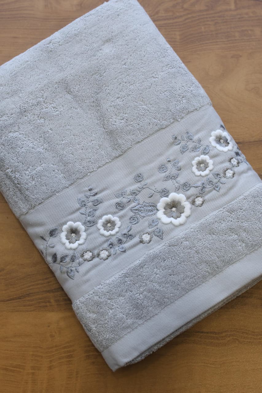 Premium Floral Embroidery  Bath Towel – Pastel stella