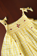 Kids smocked dress 0-3 month