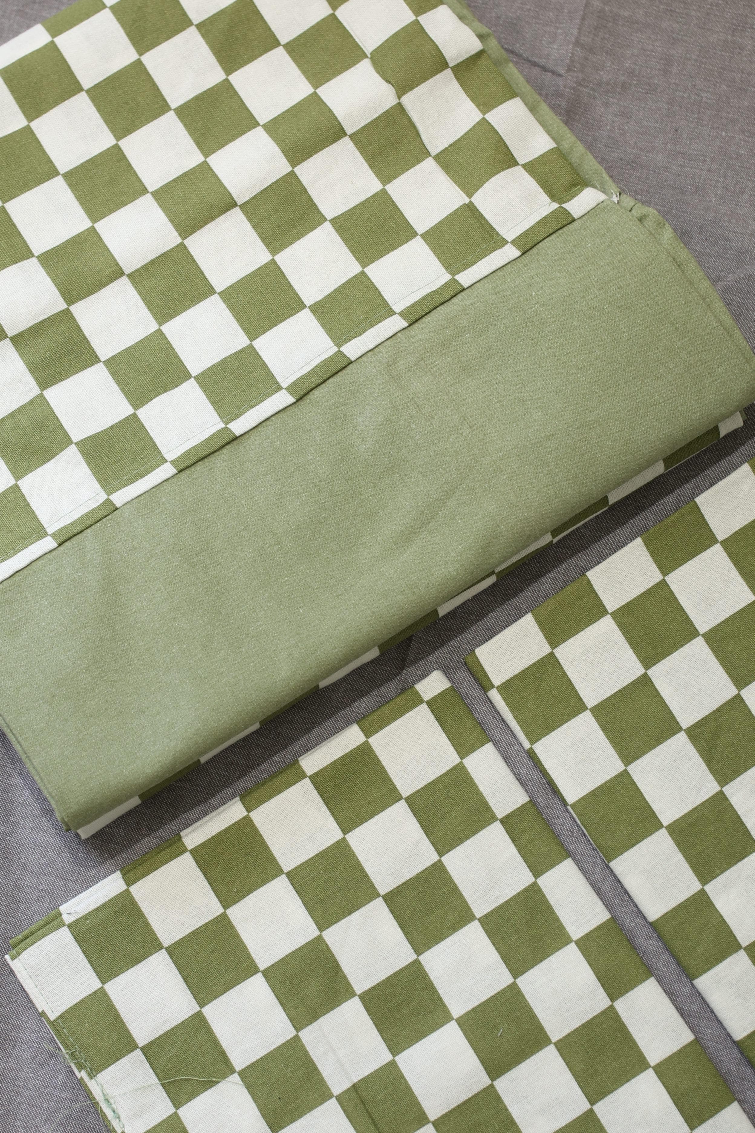 Bedsheets - King Daily use border bedsheets