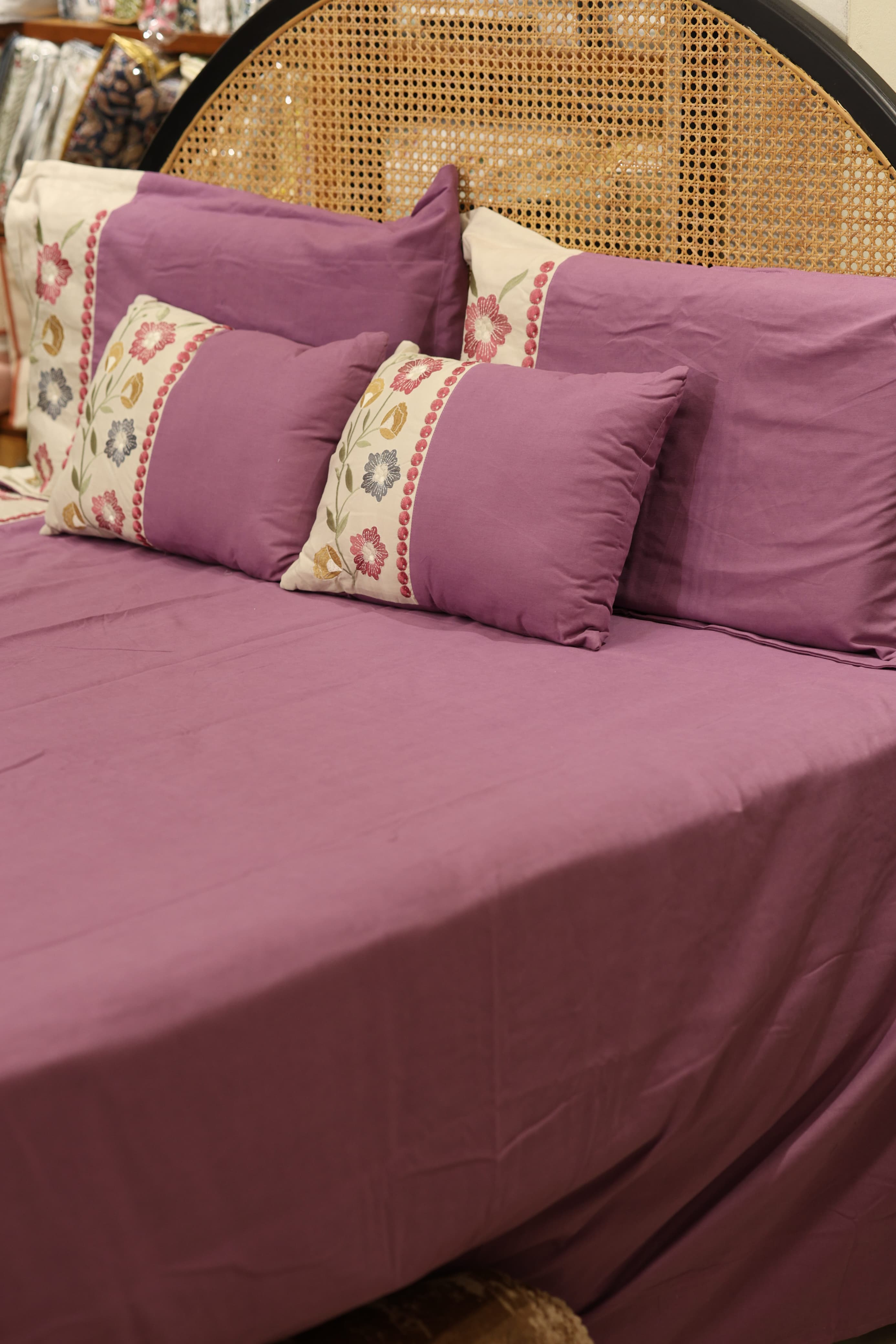 Full bedding set - King Premium embroidery 5 pcs set