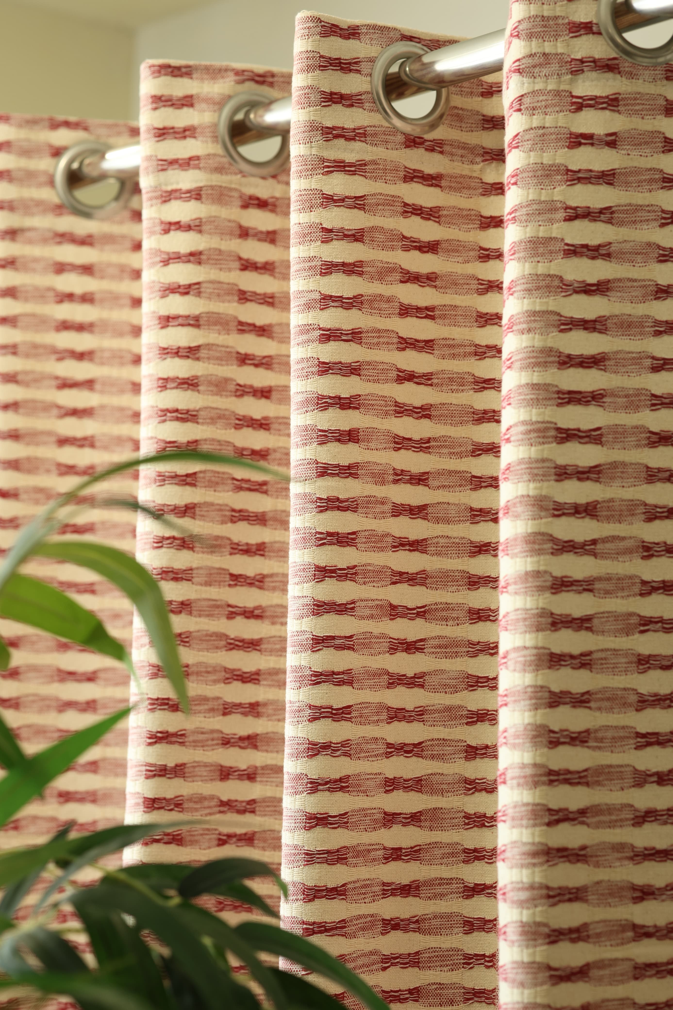 Curtains - Opaque curtains red