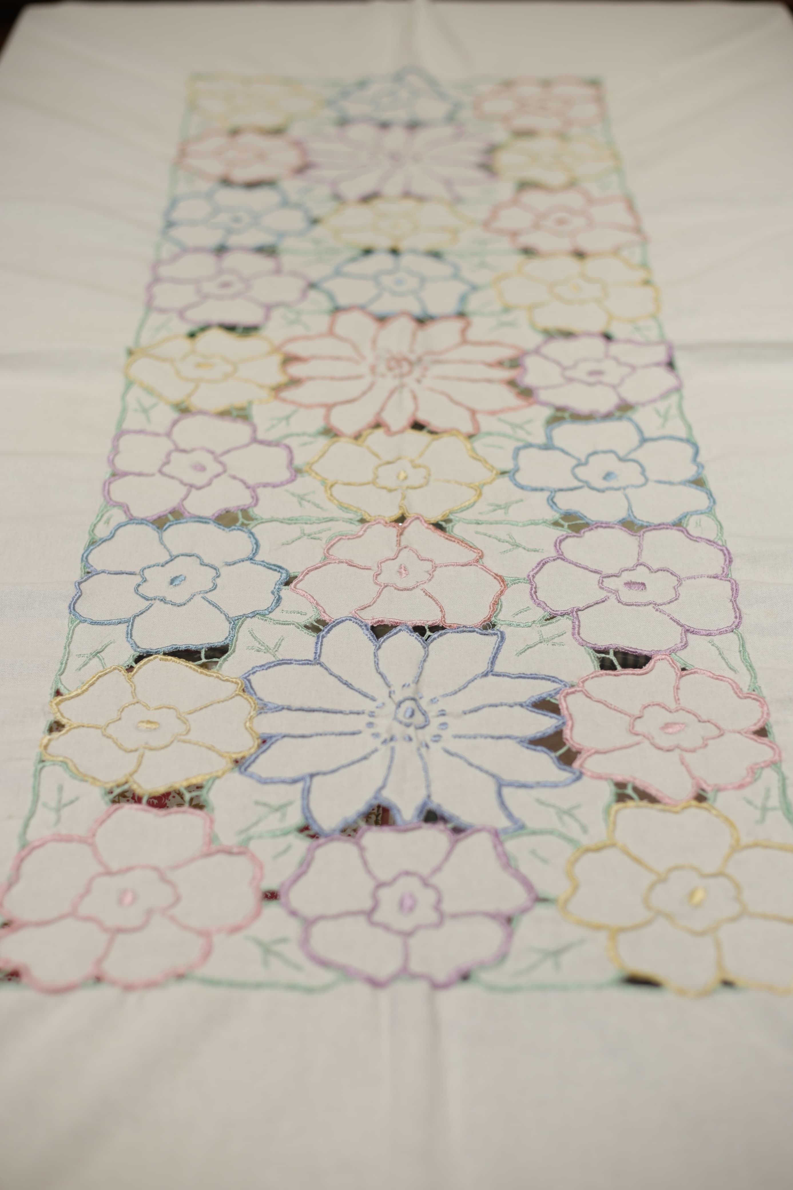 Table cloths-6 seater cut work