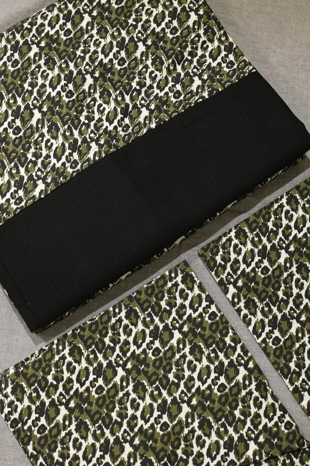 Bedsheets - King Daily use border bedsheets