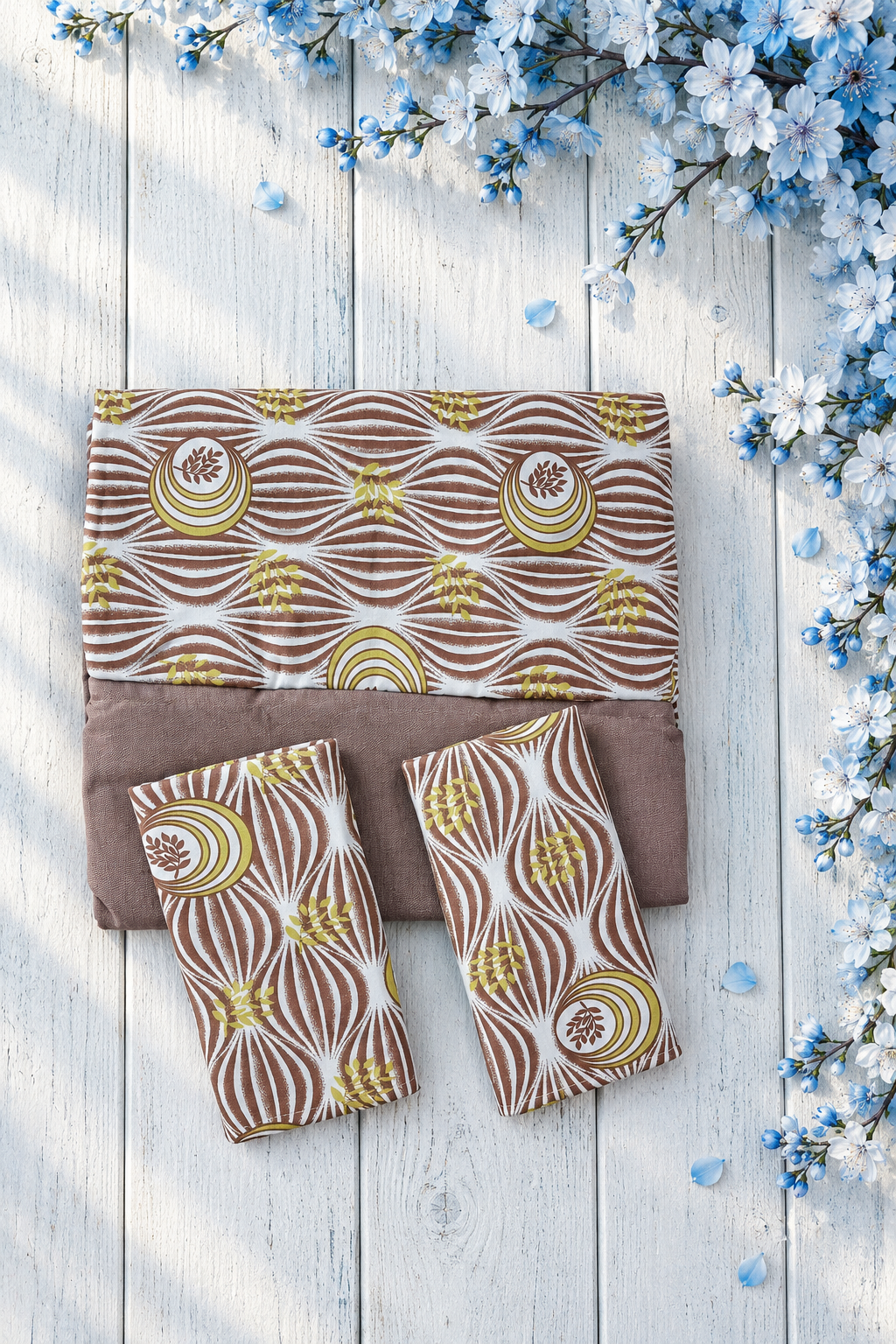 Bedsheets-Queen daily use border bedsheets