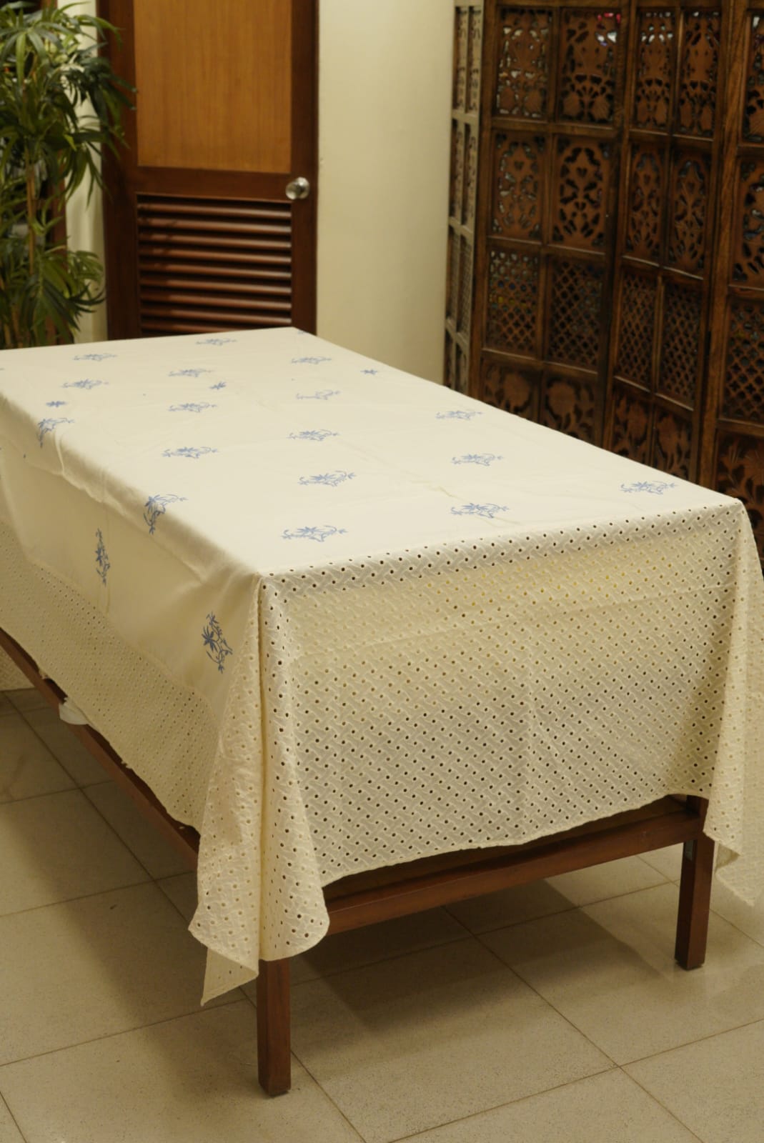 Table cloth - 6 seater