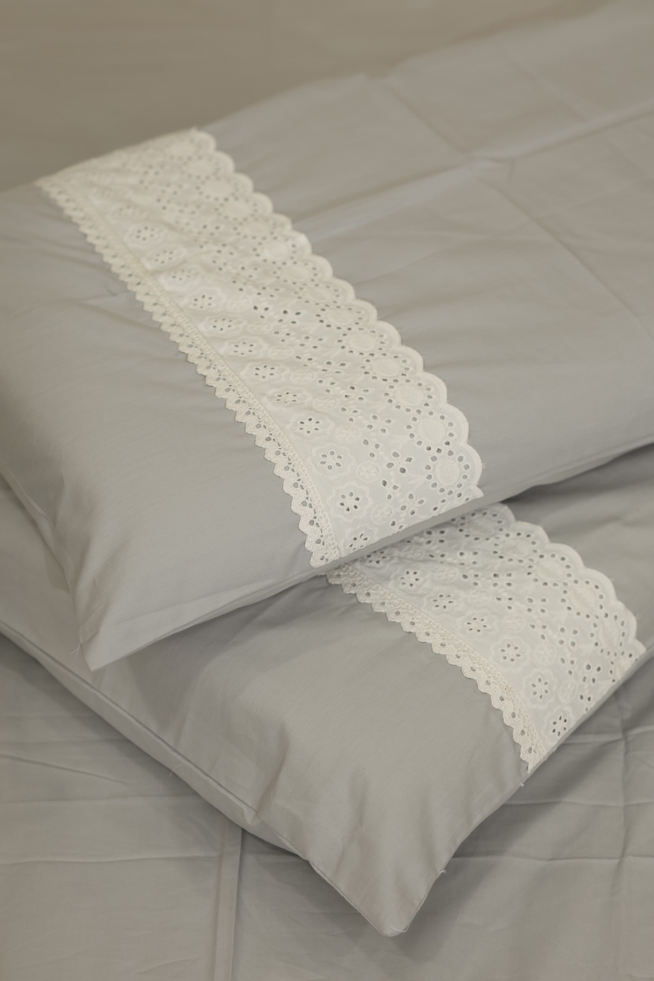 Premium Soft Cotton Lace Bedsheet Set – King Size